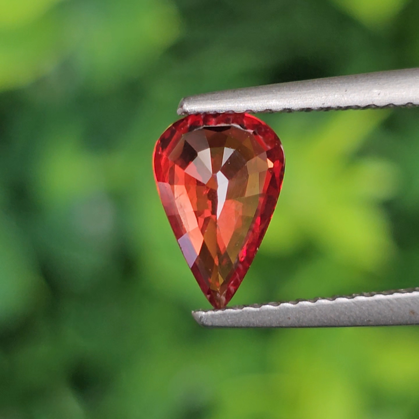 พลอย ทับทิม ซองเจีย Songea Ruby Sapphire 1.21 กะรัต (Cts.) พลอยแท้ อัญมณีมงคลประจําวันเกิด เครื่องประดับพลอย