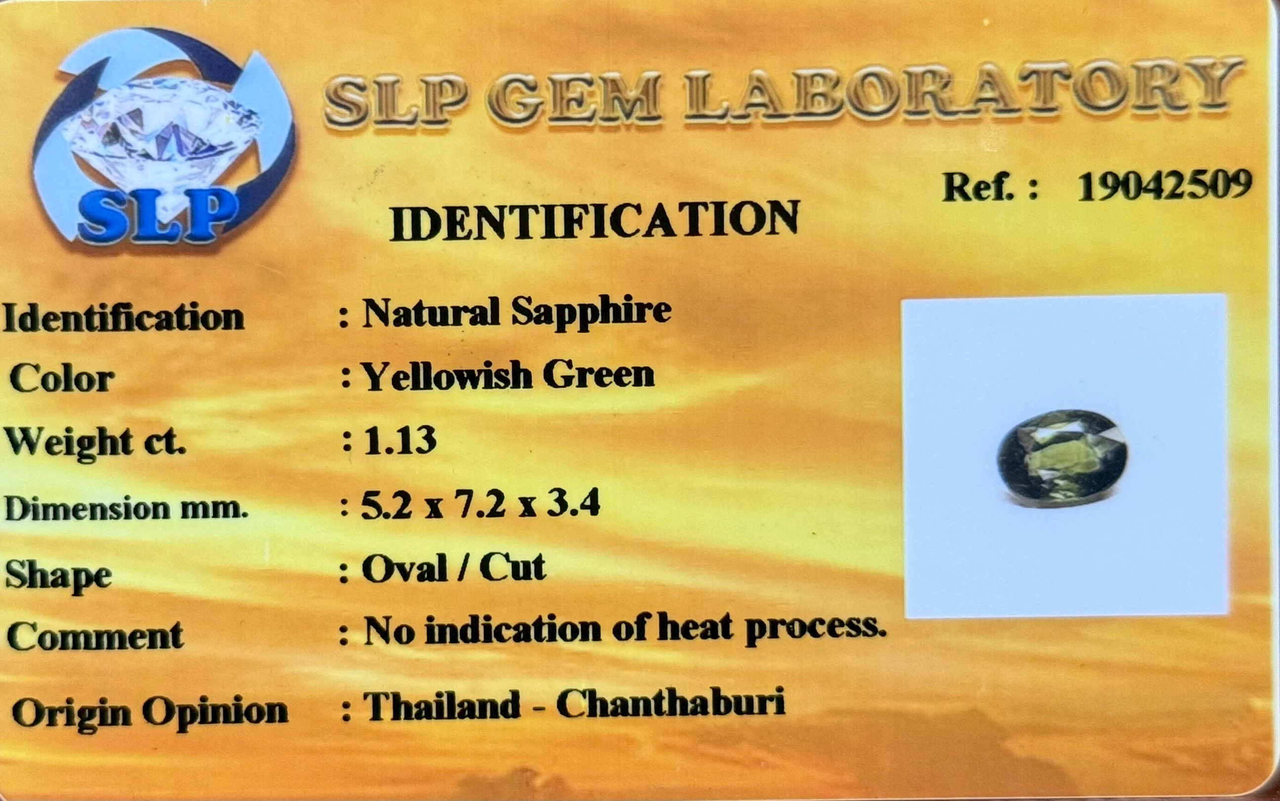พลอย เขียวส่อง Green Sapphire 1.13 กะรัต (Cts.) ดิบ (Unheated) พร้อมใบเซอร์ (With Certificate) พลอยแท้ อัญมณีมงคลประจําวันเกิด เครื่องประดับพลอย