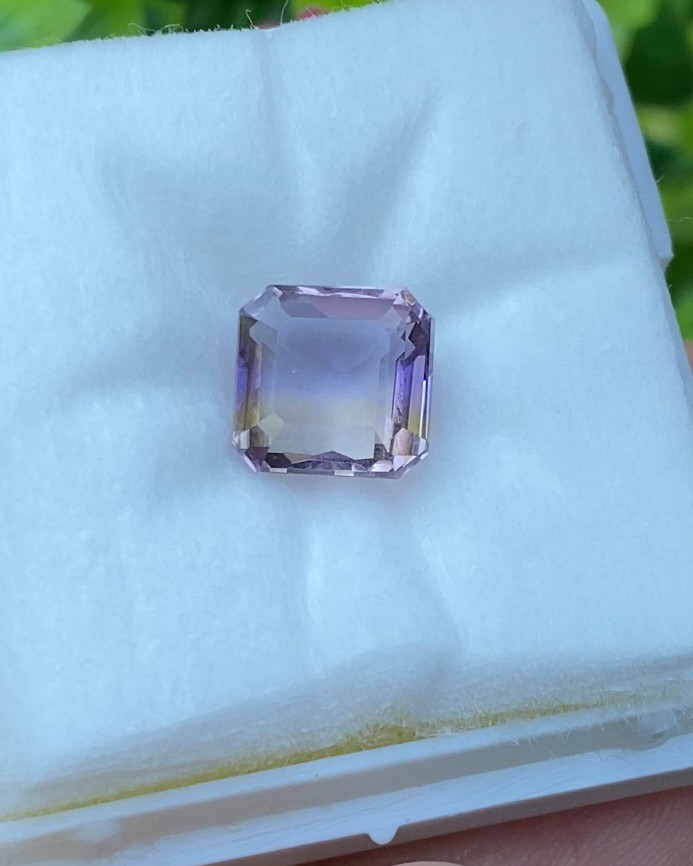 พลอย อเมทริน Natural Ametrine 3.53 กะรัต (Cts.)
