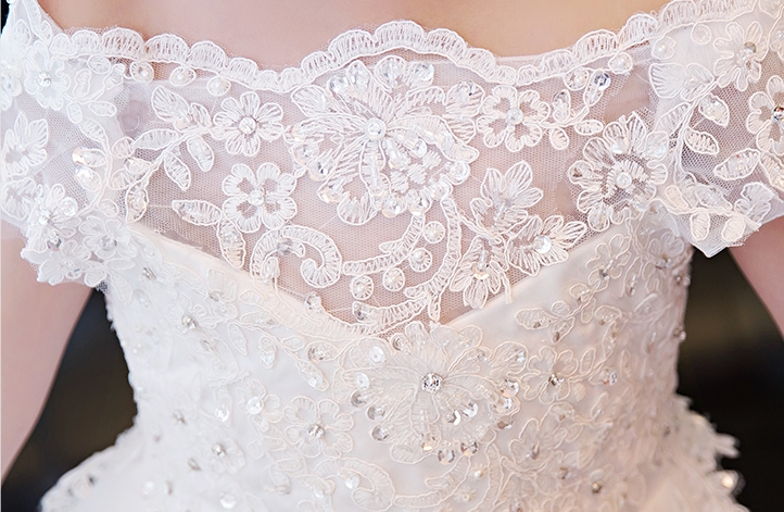 Pre-order ชุดราตรีเด็ก ชุดออกงาน ชุดกระโปรง สไตล์เจ้าหญิง แบบไหล่ปาด ผ้าลูกไม้ แต่งดอก ปล่อยชายยาว มีซิปหลัง