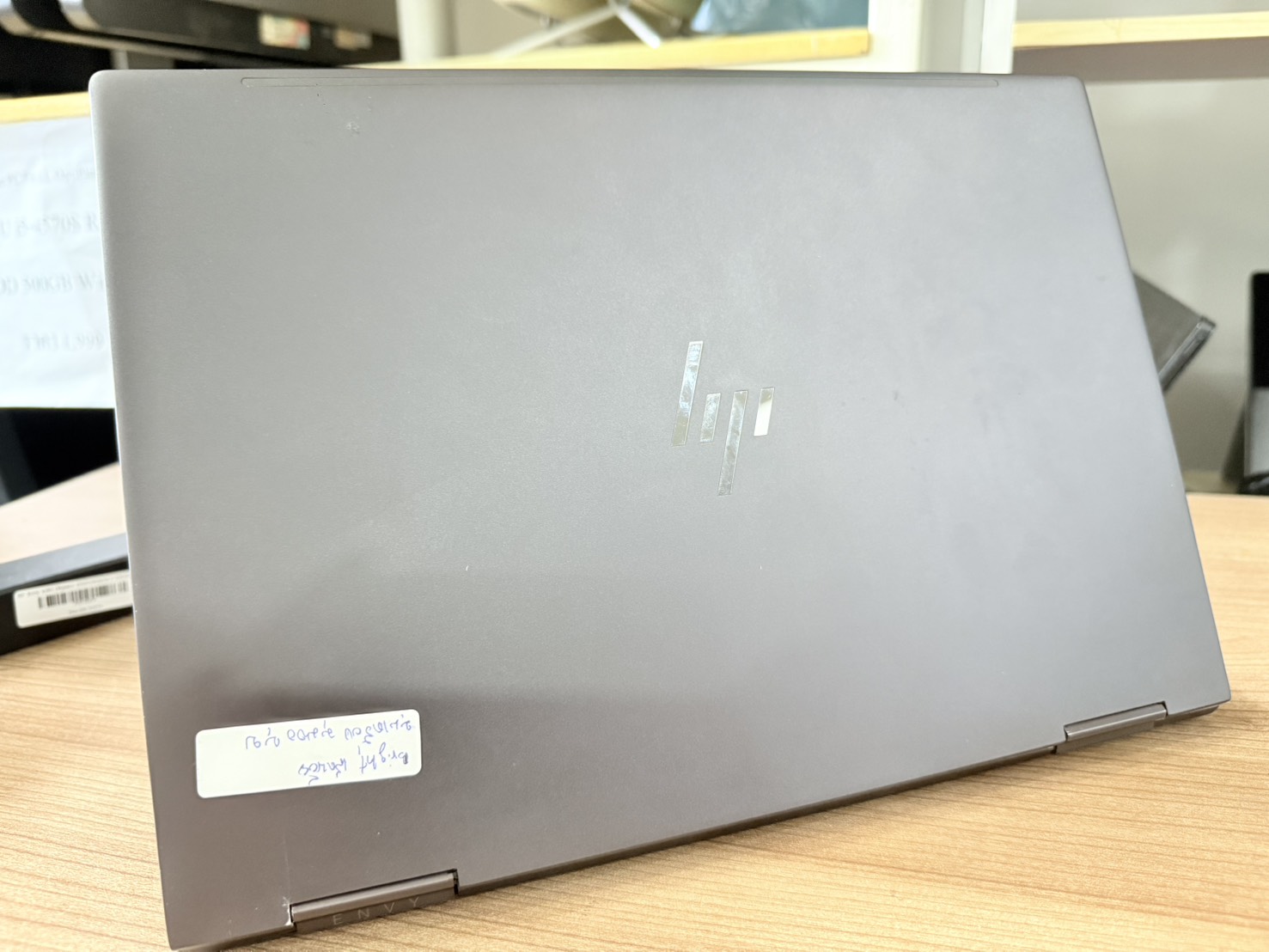 NOTEBOOK HP Envy x360 (Ryzen5 2500U/8GB/M.2 256GB) + Adapter จอ Bright เล็กน้อย มุมเครื่องกรอบจอบุบ