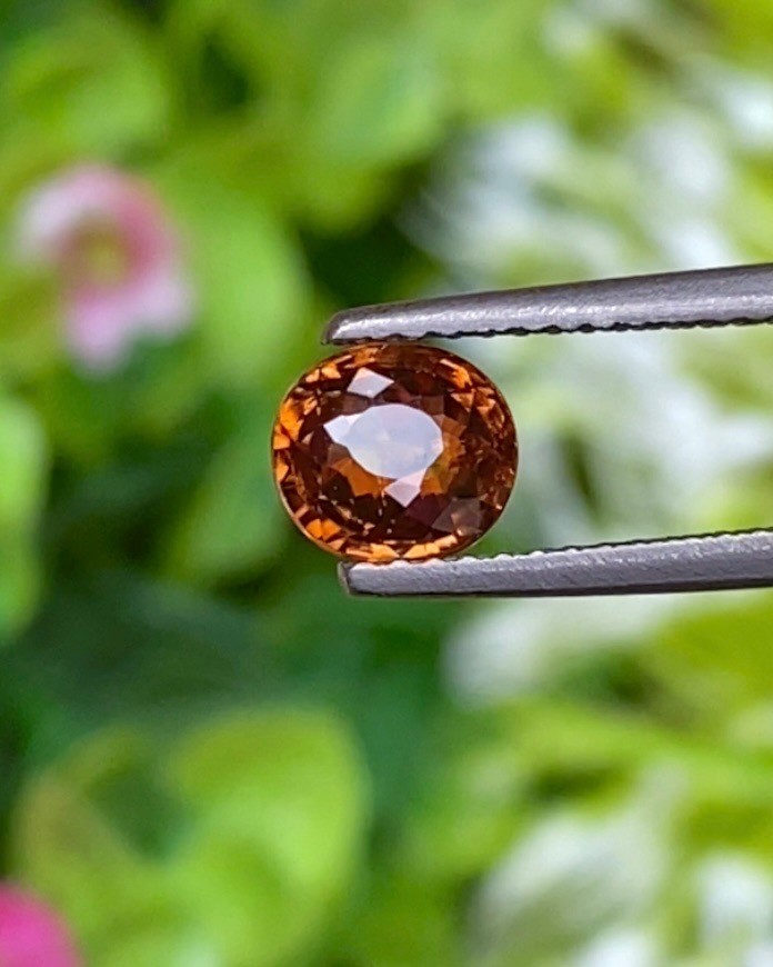 พลอย เพทาย (Zircon) 1.45 กะรัต (Cts.) พลอยแท้ อัญมณีมงคลประจําวันเกิด เครื่องประดับพลอย