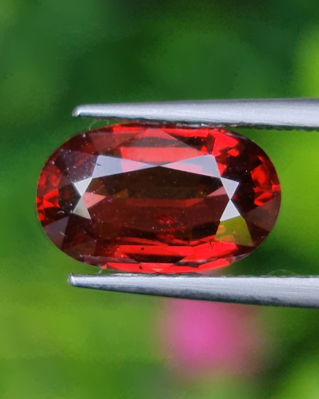 พลอย สเปสซาร์ไทต์ Spessartite Garnet 2.23 กะรัต Cts.พลอยแท้ อัญมณีมงคลประจําวันเกิด เครื่องประดับพลอย