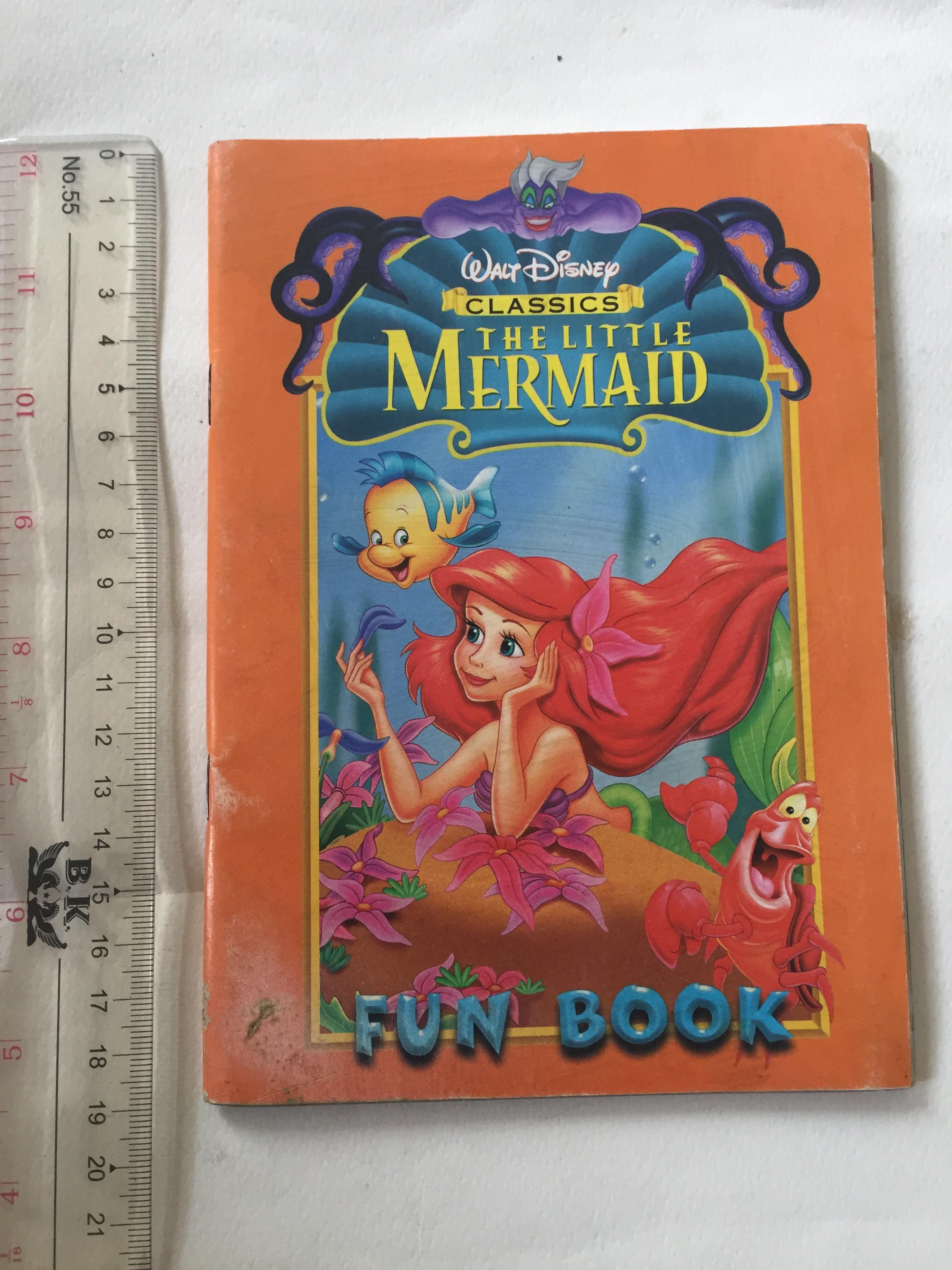 มีหลายภาพ, มีตำหนิ โปรดดูทุกภาพ, สมุดภาพเจ้าหญิงเงือกน้อยแอเรียล, the Little Mermaid ขนาด 19 cm, เป็นสมุดภาพการ์ด ที่คั่นหนังสือ ป้ายสมุดโทรศัพท์การ์ดอวยพรวันเกิดตัวแขวนโทรศัพท์มือถือเป็นกระดาษสแตนดี้และภาพระบายสี เป็นภาพเงือกน้อยแอเรียล Little Mermaid