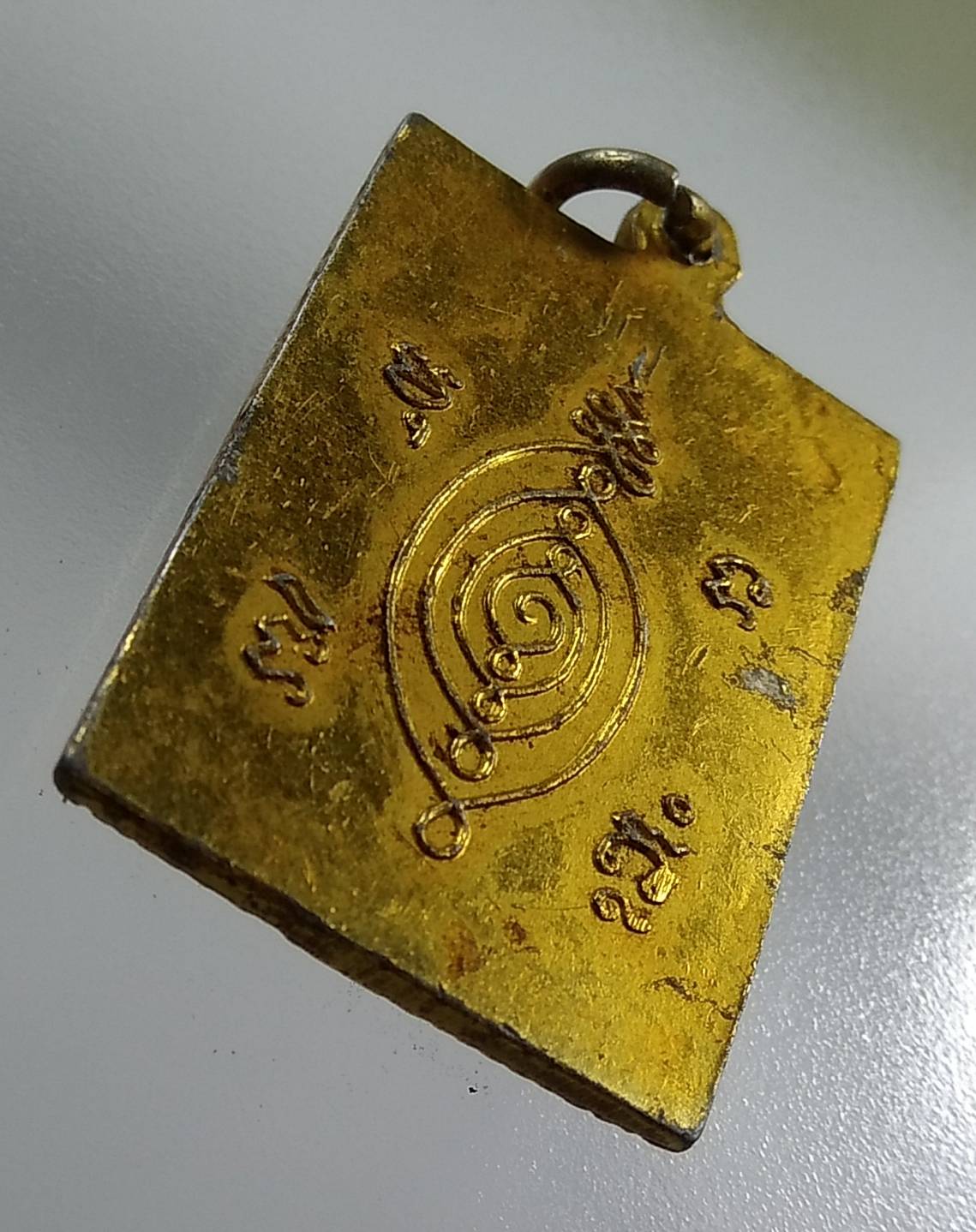 P040 ล็อกเก็ต พระประจำวันจันทร์ ไม่ทราบที่ครับ