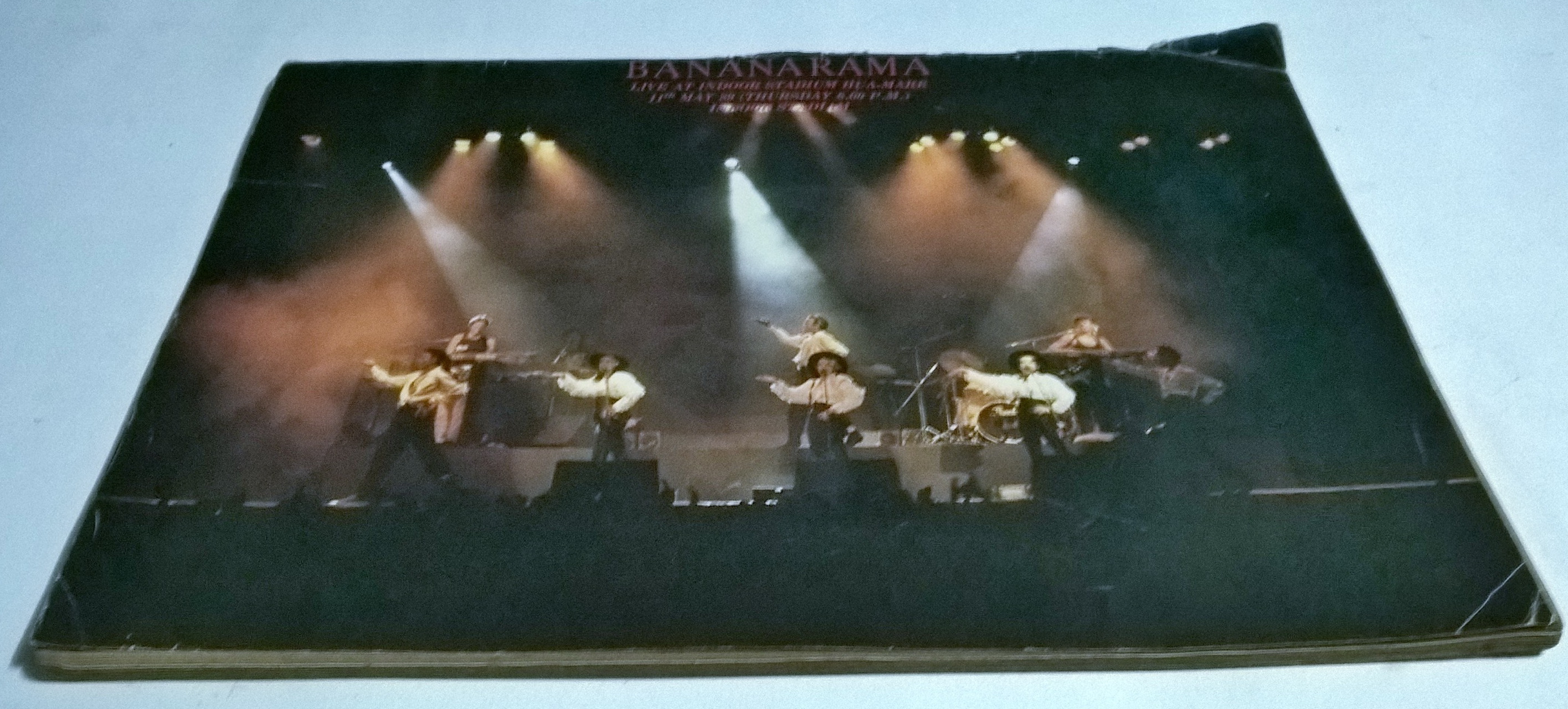 นิตยสารดนตรีเก่า "Voice Vol.1 No.5 1989" -TRACY CHAPMAN ราชินี FOLK -LIVING COLOUR เฮฟวี่ผิวดำที่มากด้วยฝีมือ -JOURNEY INTO THE DARK SIDE OF THE BRICK ปฐมบทแห่งการก่อกำเนิดวงดนตรีนามกระเดื่อง PINK FLOYD -THE WATERBOYS ขี้เมาแห่งความบริสุทธิ์ -HA