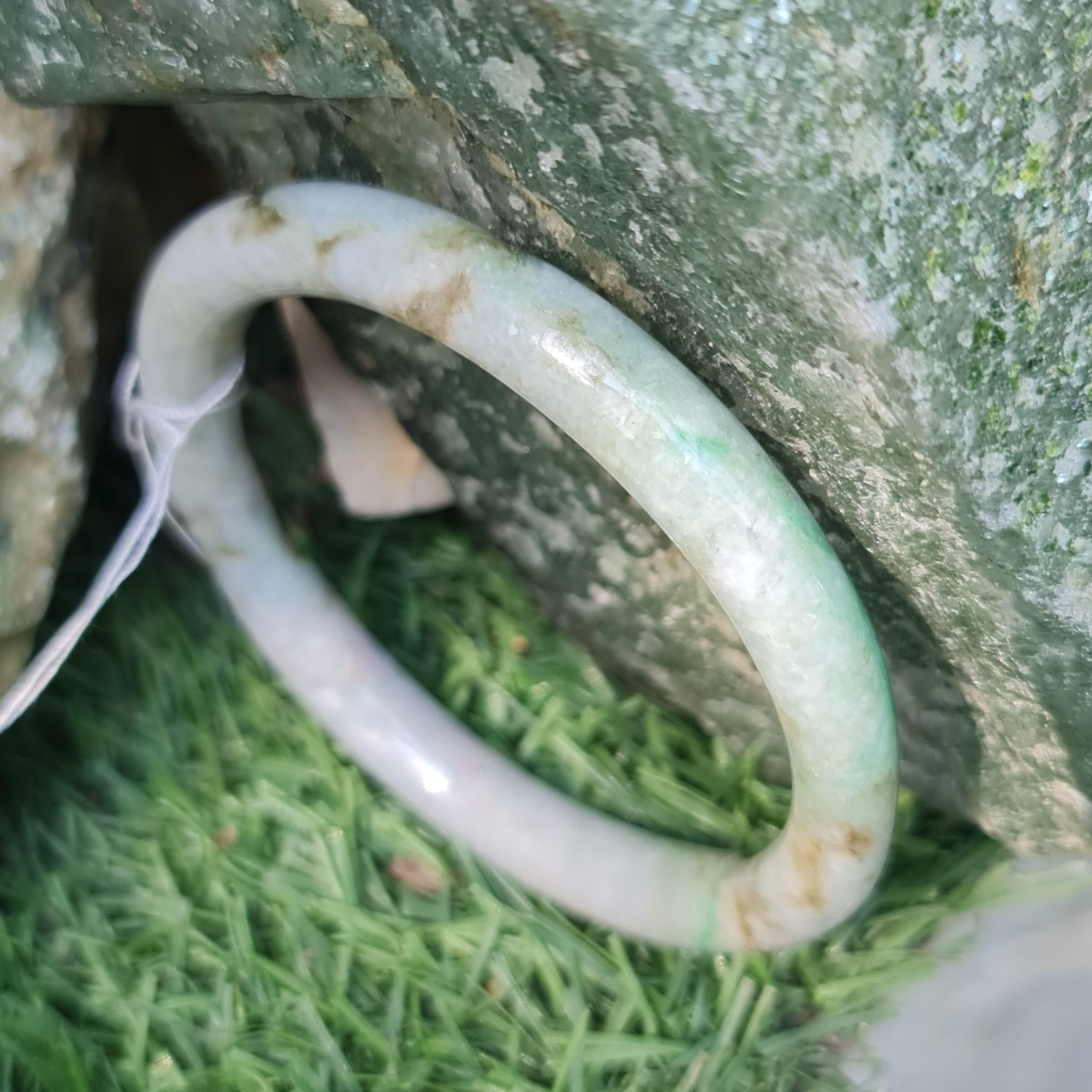 JB6711028 หยก พม่า แท้ Jade กำไลหยก 58.1 มม. (Jadeite bracelet) พม่า (Myanmar)