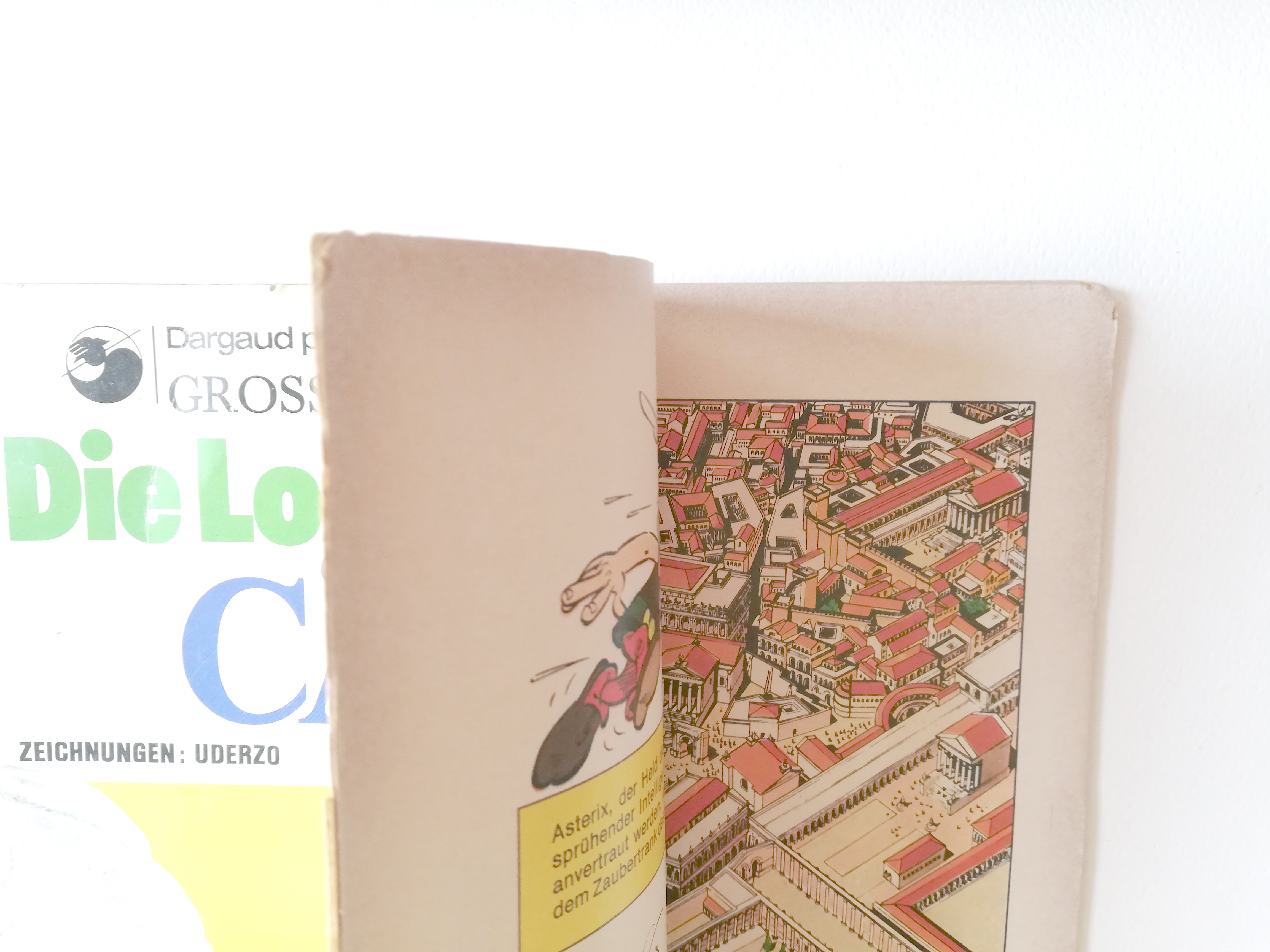หนังสือการ์ตูนภาษาเยอรมัน Dargaud prasentiert:-BAND XVII GROSSER Asterix Die Lorbeeren des CASAR ZEICHNUNGEN: UDERZO TEXT: GO SFr. 7.20 DELTA VERLAG GMBH Jelta VTERIFER STUTTGART EHAPA VERLAG GMBH STUTTGART UDER20