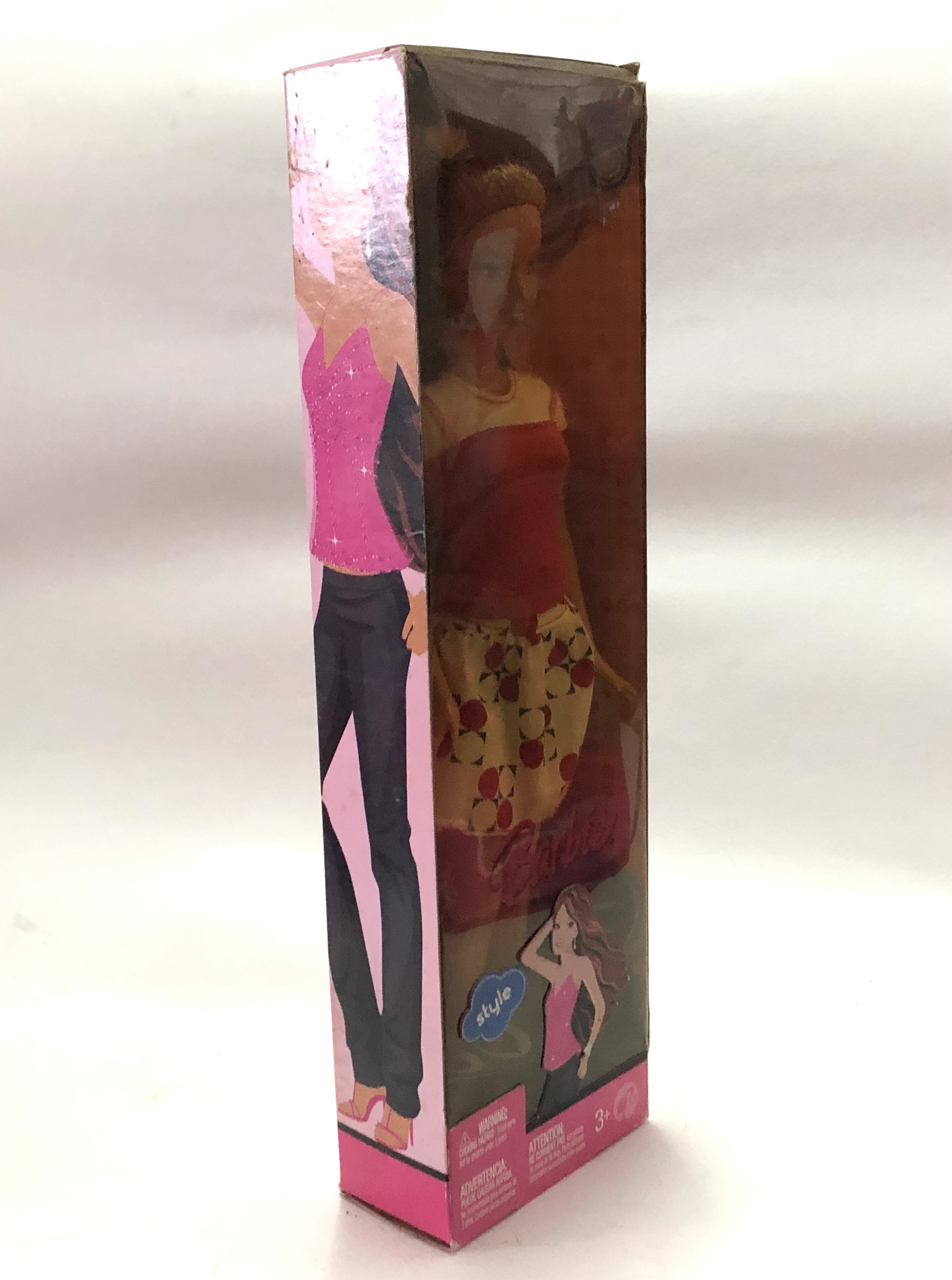 มือ2 สภาพเก่ามาก ในกล่อง ตุ๊กตาบาร์บี้ รุ่น Barbie Style