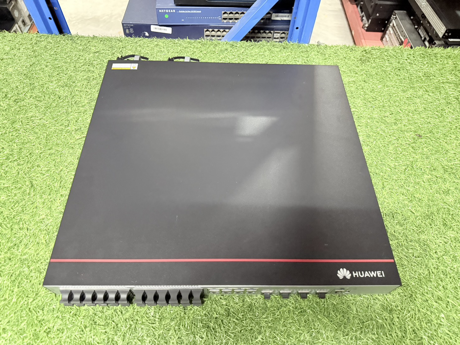 Switch Huawei Cloud Engine S5335-S32ST4X