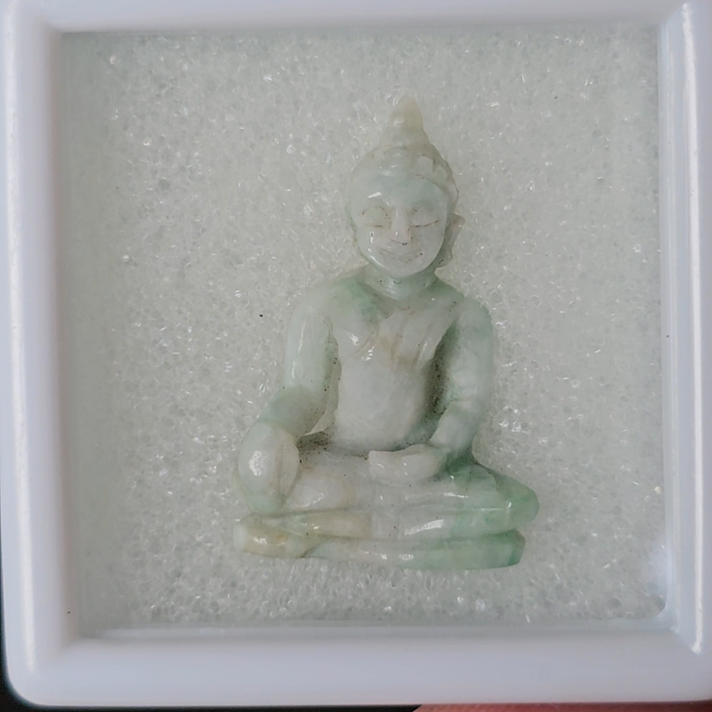 หยก แกะสลัก รูป พระ (Burmese jadeite) 16.25 กะรัต (cts.) หยก พม่า แท้