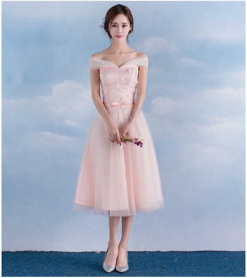 Pre-order ชุดราตรีสั้น ชุดเพื่อนเจ้าสาว ช่วงบนตกแต่งด้วยผ้าลูกไม้ คาดโบว์ที่เอว กระโปรงตาข่าย มีหลายแบบ สีชมพู (เชือกผูกหลัง)