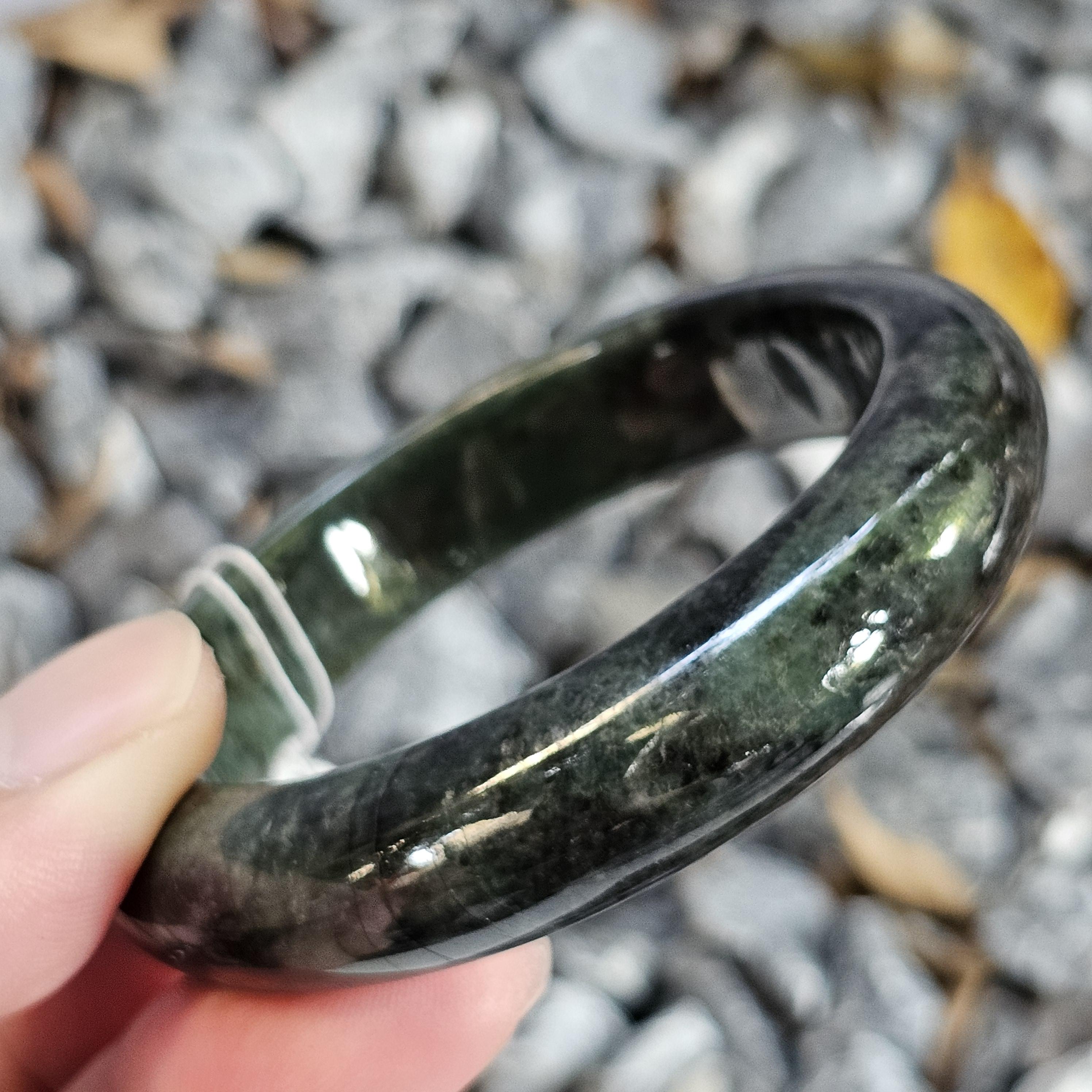 JB6804101 หยก พม่า แท้ Jade กำไลหยก 60.0 มม. (Jadeite bracelet) พม่า (Myanmar)