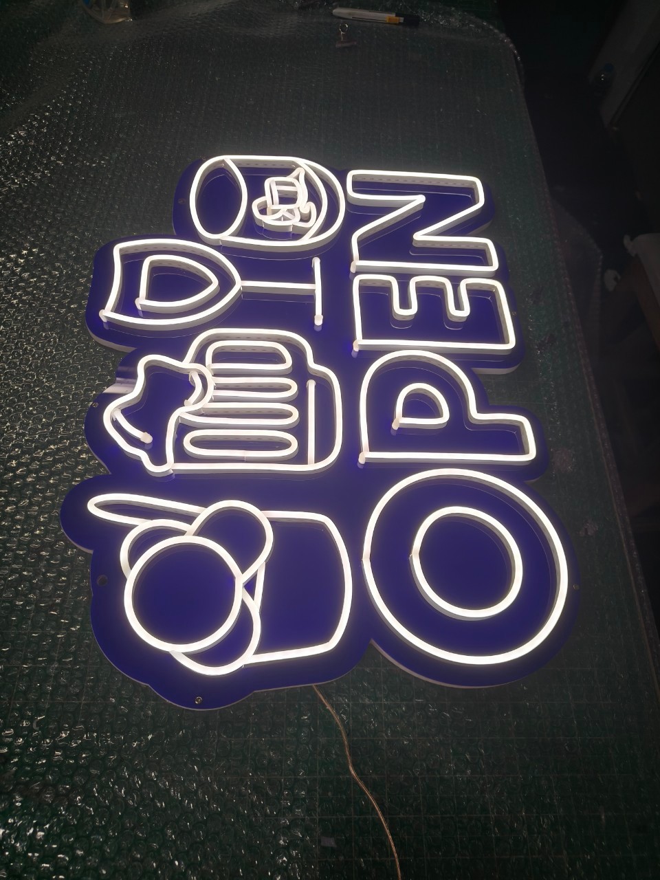 ไฟดัด OPEN