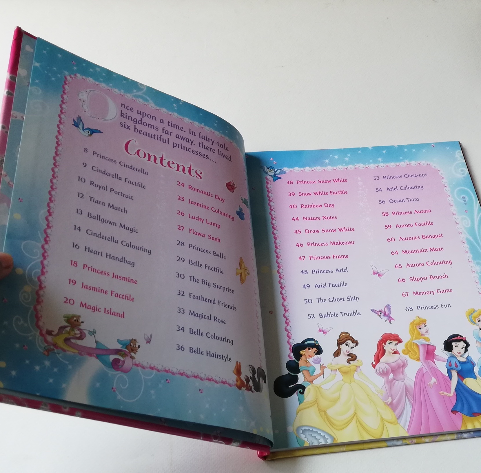 มีหลายภาพ,หนังสือภาพสวย เล่มใหญ่ ปกแข็ง นิทานและเกมส์ เจ้าหญิงดิสนีย์ ภาษาอังกฤษ Disney Princess Annual 2010 :- สโนไวท์ ออโรร่า ซินเดอเรลล่า แอเรียล แบลล์ และ จัสมิน จาก อลาดิน