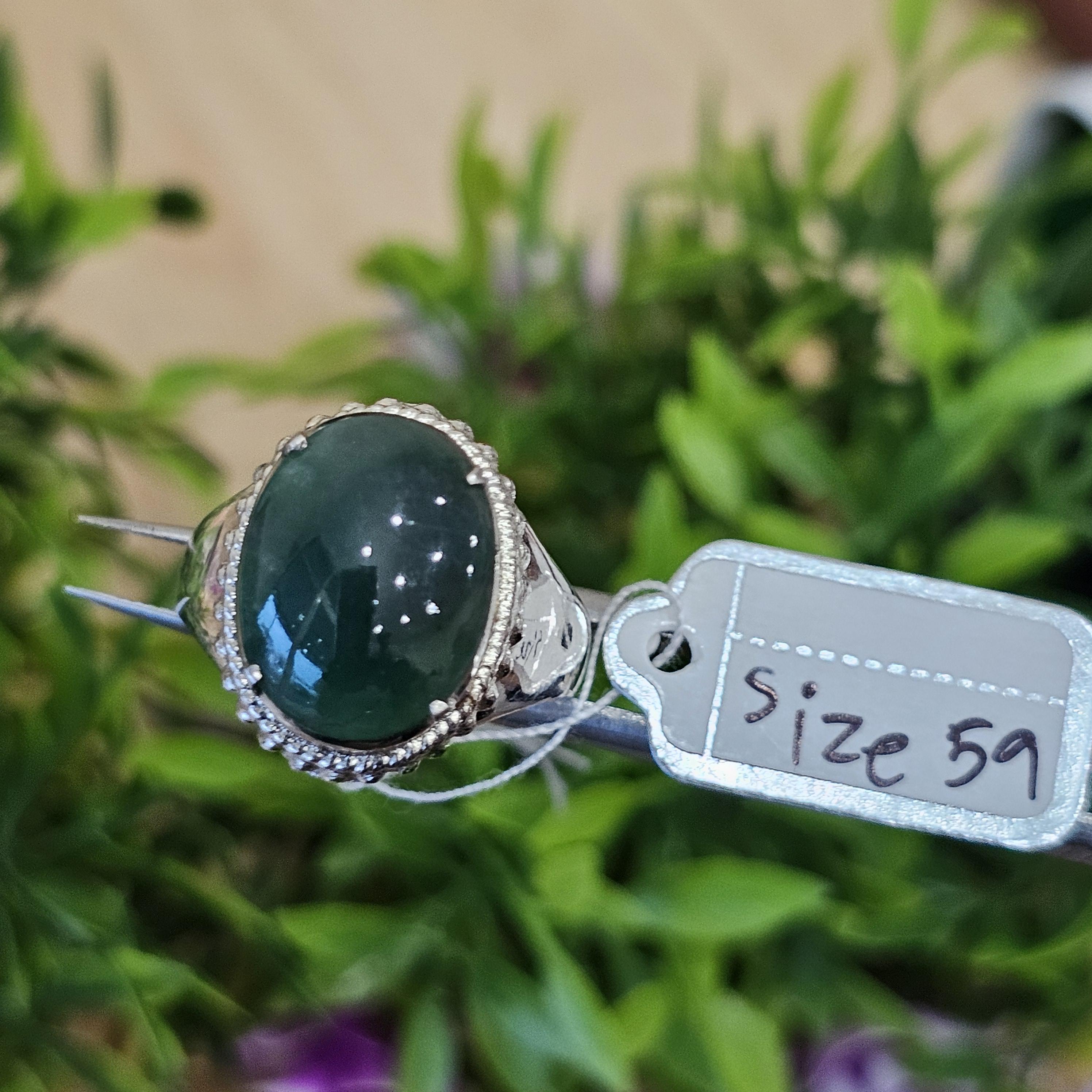 หยก พม่า แท้ Jade แหวนหยก (jadeite Ring) Size 59 ดิบ ไม่ผ่านการปรับปรุง (Type A) พม่า (Myanmar)
