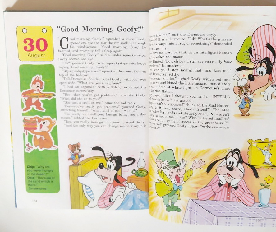 หนังสือภาพการ์ตูนดิสนีย์น่ารัก **หนังสิอเก่า มีตำหนิ โปรดตรวจสอบทุกภาพ ปกแข็ง ฉบับภาษาอังกฤษ เล่าเรื่องราวของทุกวันในฤดูร้อน ผ่านตัวการ์ตูนจากดิสนีย์ Story a Day for every day of the year ,Summer