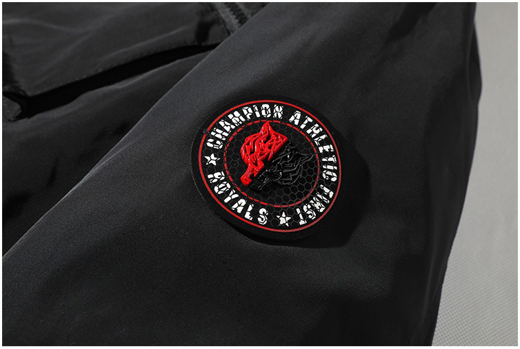 เสื้อแจ็กเก็ตกันหนาว แต่งกระเป๋าใหญ่ ซับผ้าขนนุ่ม (10260MM)