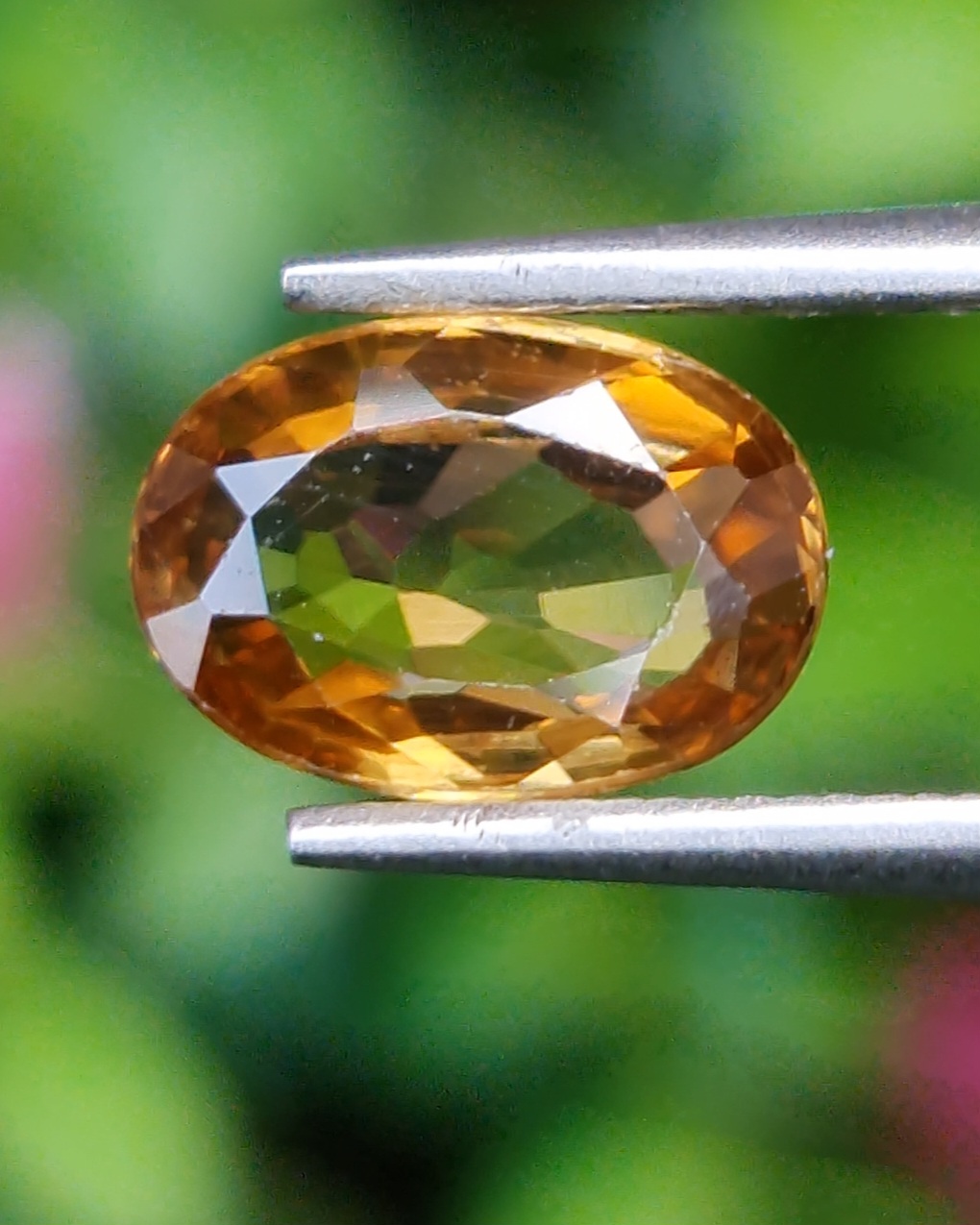 พลอย เพทาย Natural Zircon 2.54 กะรัต (Cts.) พลอยแท้อัญมณีมงคล ประจําวันเกิด เครื่องประดับพลอย