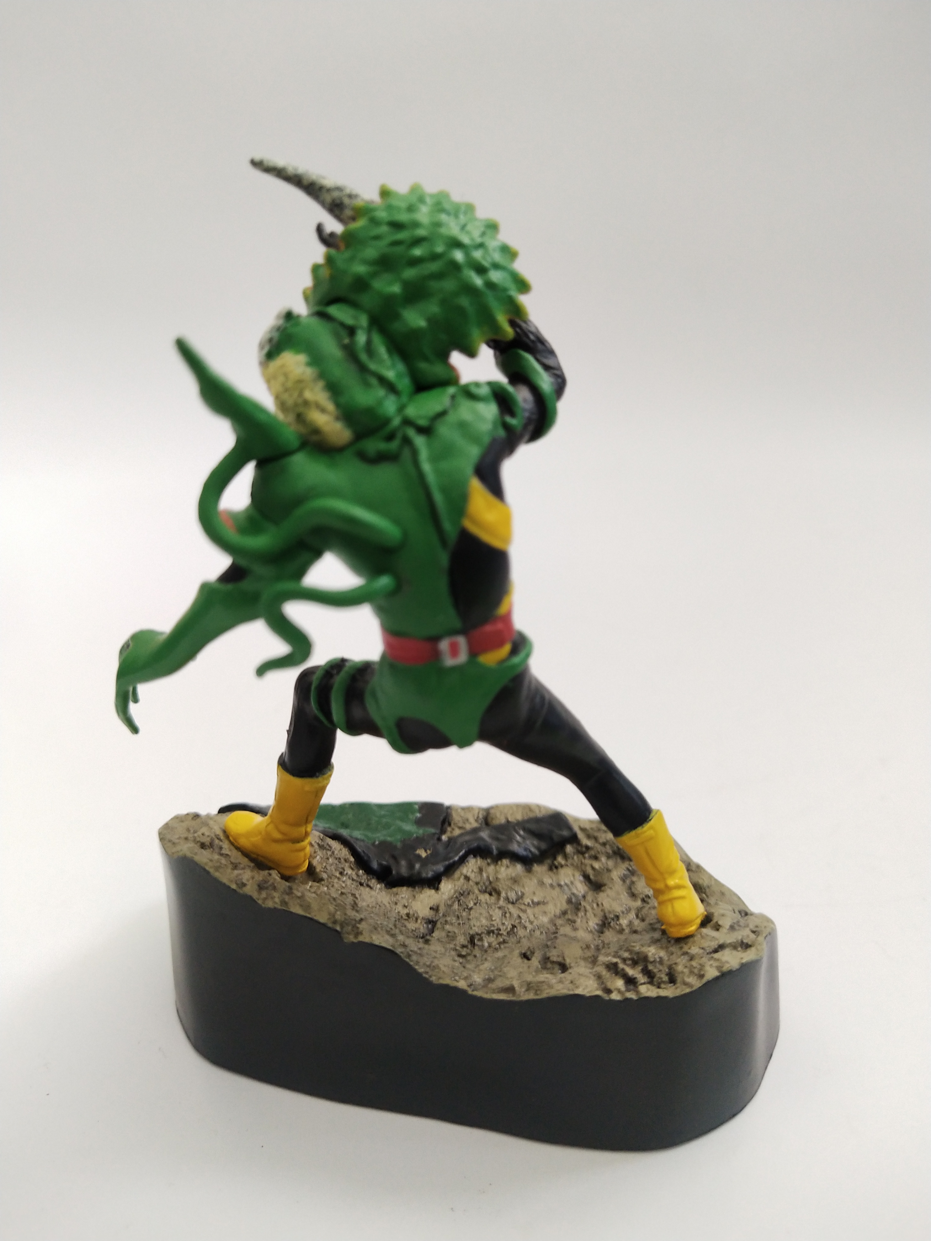 มีหลายภาพ งานฉากสัตว์ประหลาด กินแมลง จากไรเดอร์ V3