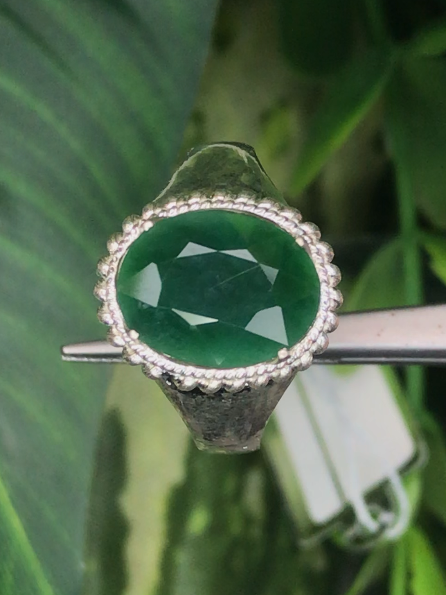 หยก พม่า แท้ Jade แหวนหยก 翡翠戒指 (Jadeite ring) ดิบ (Size) 58 ไม่ผ่านการปรับปรุง (Type A) พม่า (Myanmar)