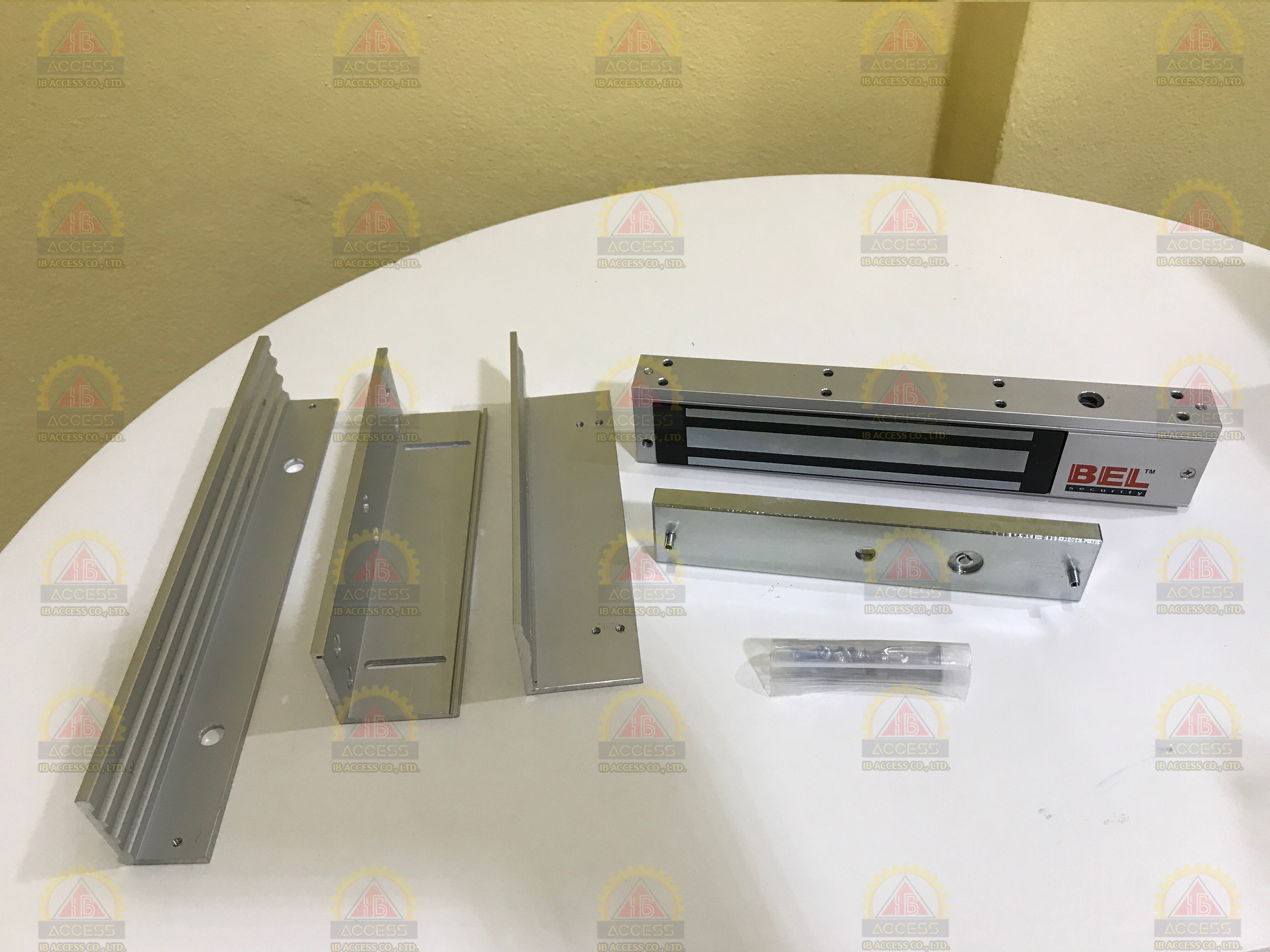 Magnetic Lock 600 lbs. ยี่ห้อ BEL รุ่น 600LED พร้อม LZ Bracket