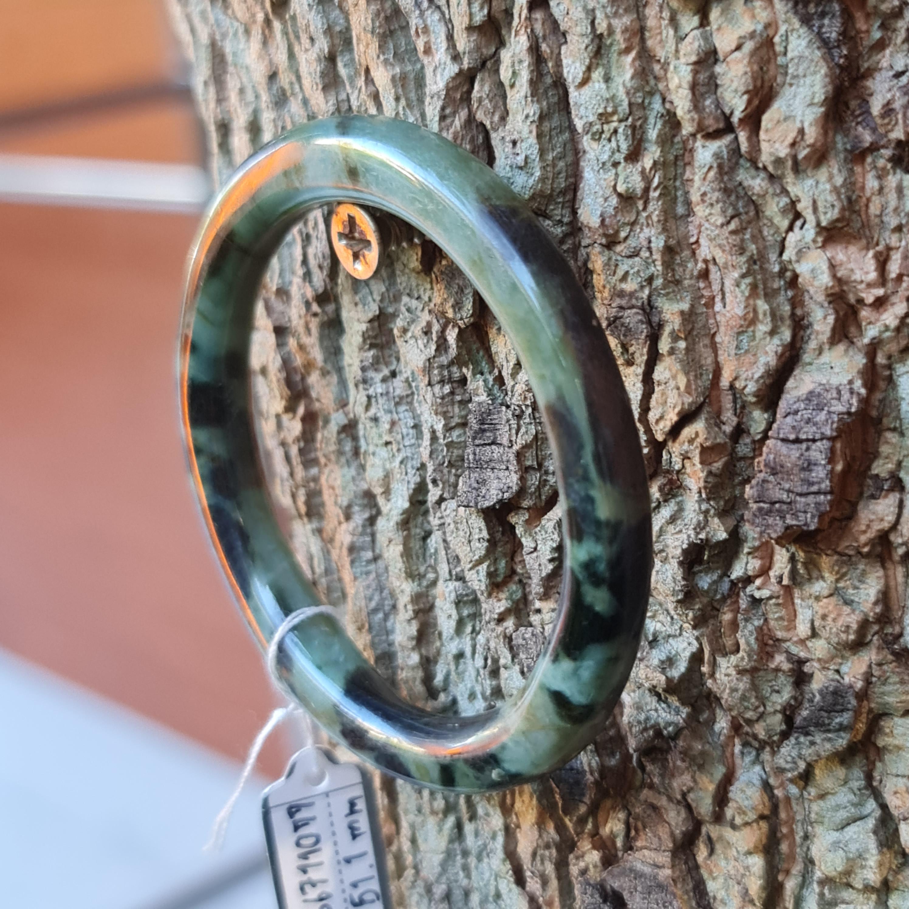 JB6711077 หยก พม่า แท้ Jade กำไลหยก 51.1 มม. (Jadeite bracelet) พม่า (Myanmar)