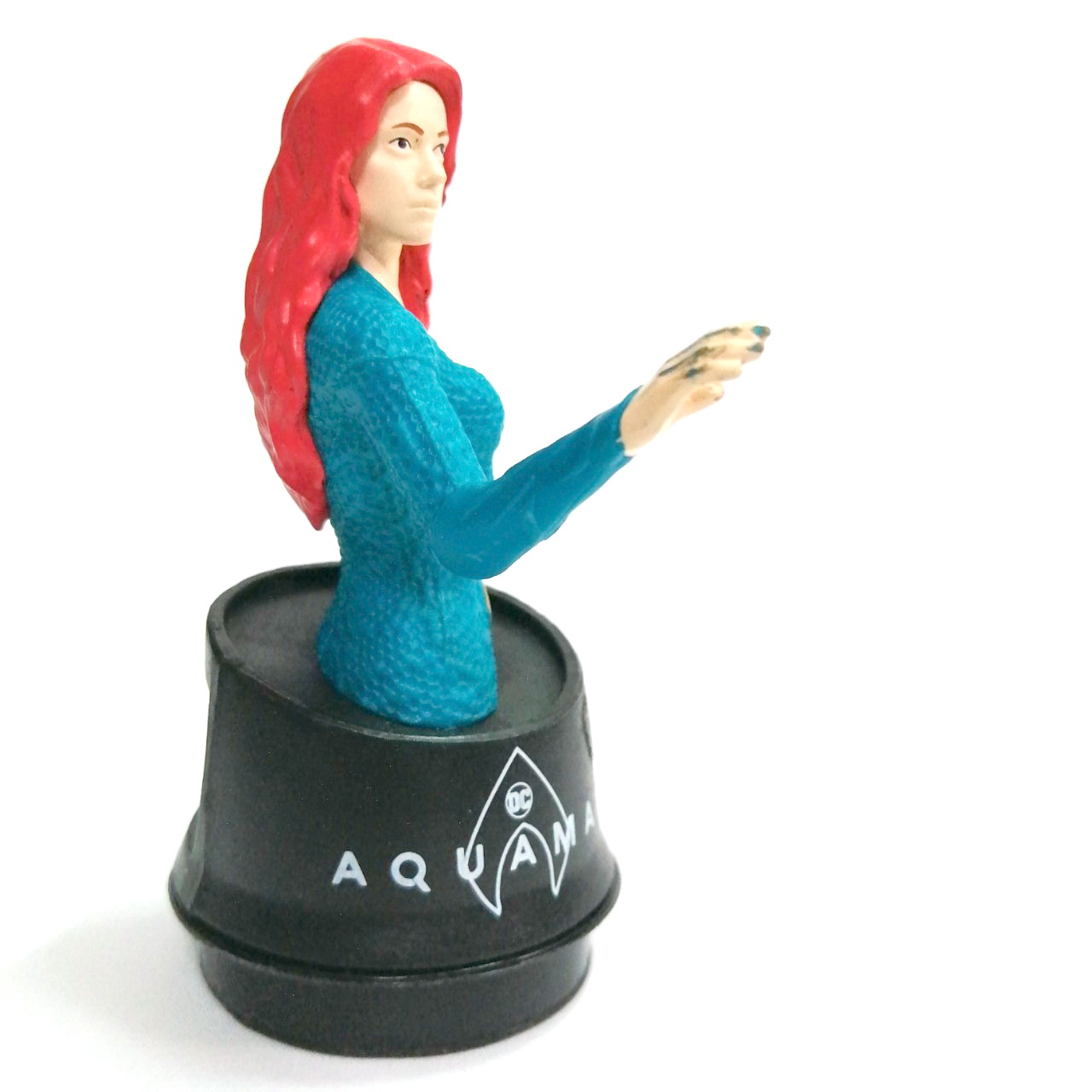 ท๊อปเปอร์แก้วน้ำ นางเอก เมร่า จากเรื่อง อควอแมน เครือ EGV สูงราวกว่า 4 นิ้ว ไม่มีฐานแก่วน้ำ สภาพดีชิ้นส่วนครบ