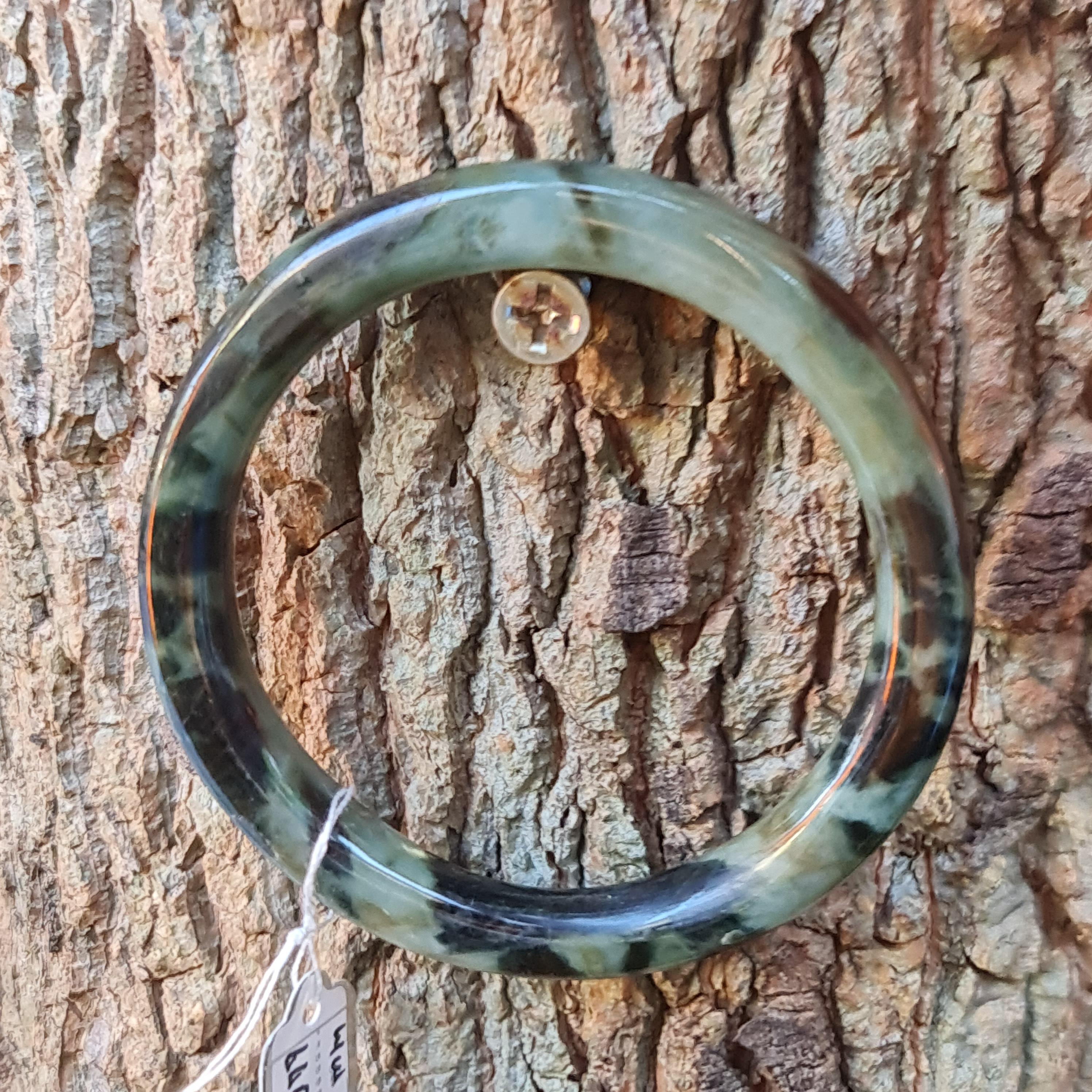 JB6711077 หยก พม่า แท้ Jade กำไลหยก 51.1 มม. (Jadeite bracelet) พม่า (Myanmar)