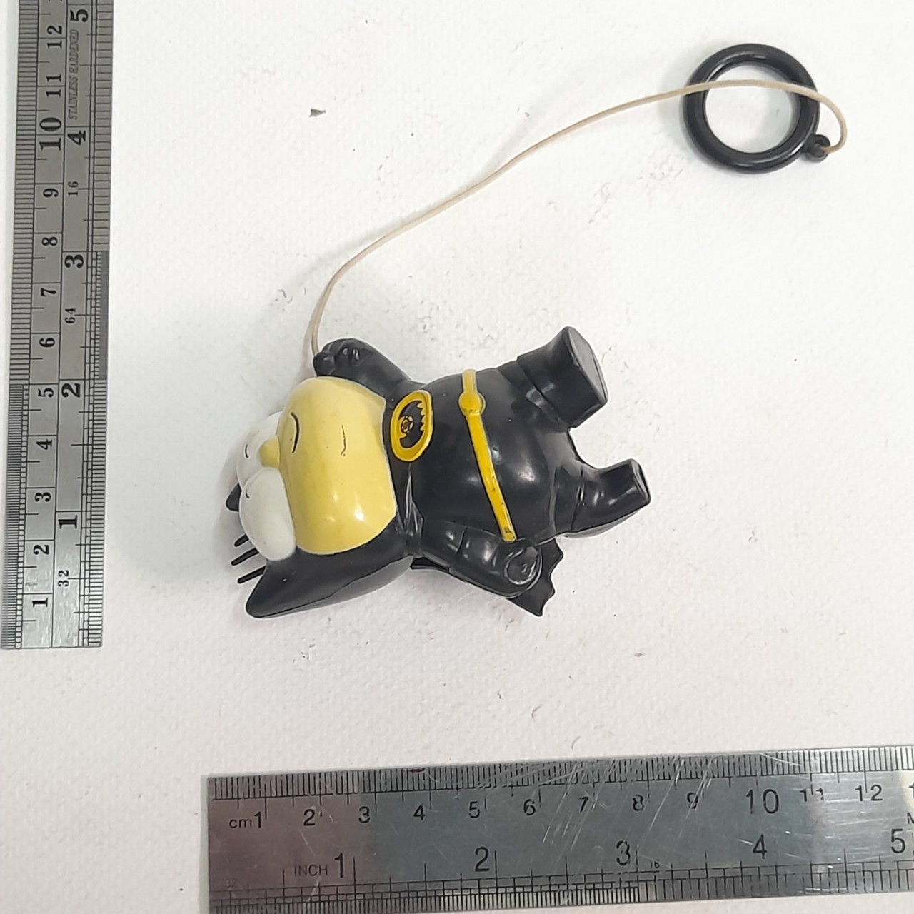 ฟิกเกอร์ พลาสติก***มีตำหนิ ตัวเชือกลานชักหมดสภาพไม่ดึงกลับ ปังปอนด์ พรีเมี่ยม 7- 11 ในอดีต ชุดปังปอนด์แบทแมน มือสองตามสภาพดีมีรอยบ้าง