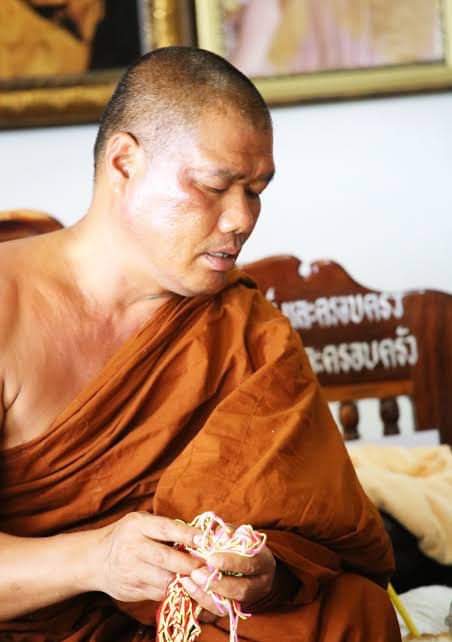 พระพิฆเนศน้อย ประทับจันทร์ รหัส 1 เนื้อสัมฤทธิ์ชุบ 3K