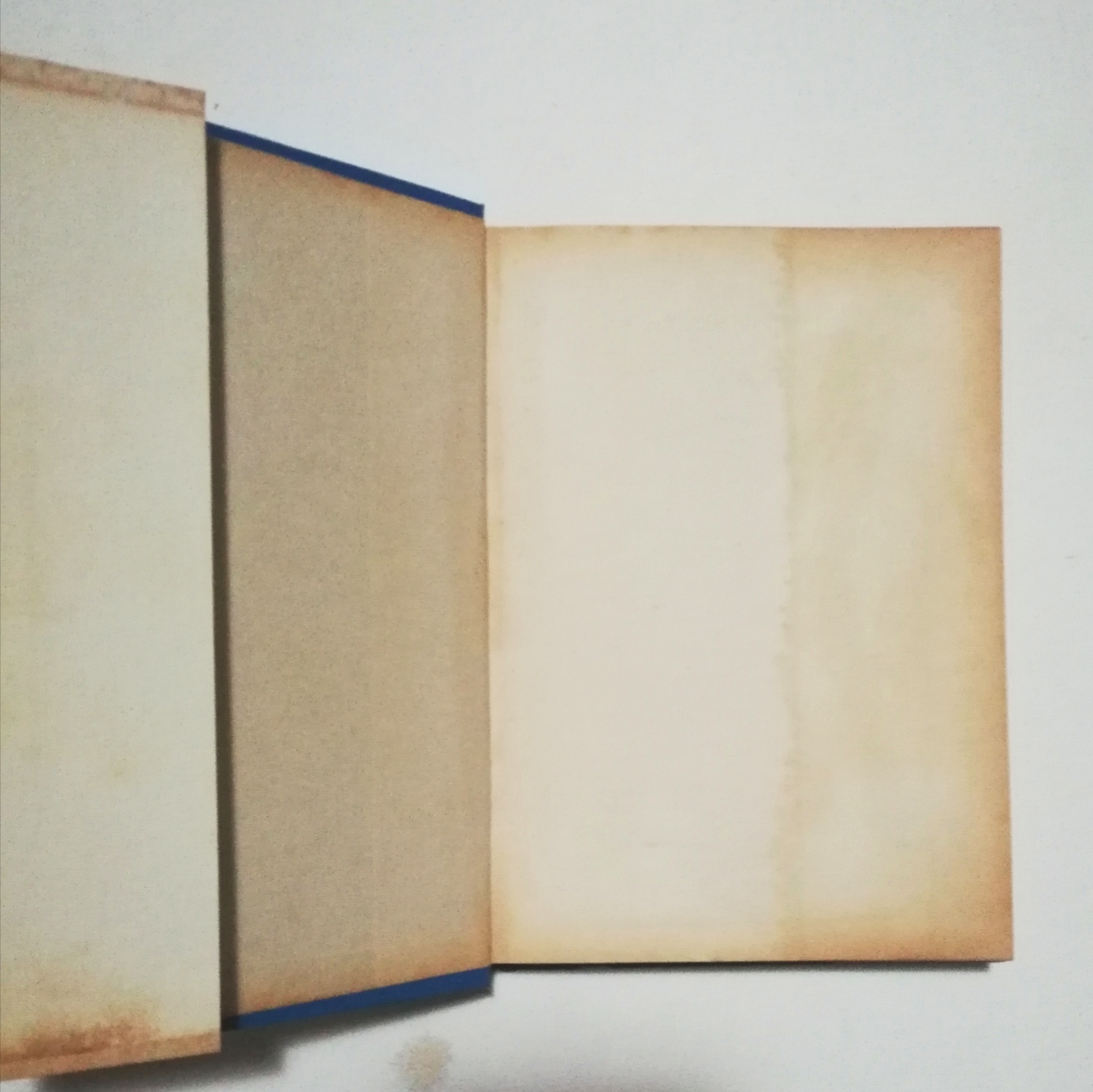 หนังสือนิยายเก่าปกแข็ง ปี 2523, ใหม่-เก่าเก็บ** หน้าหลังมีรอยติดปกด้านบนเล็กน้อย, หัวใจปรารถนา โดย ส. คุปตาภา เล่มเดียวจบ