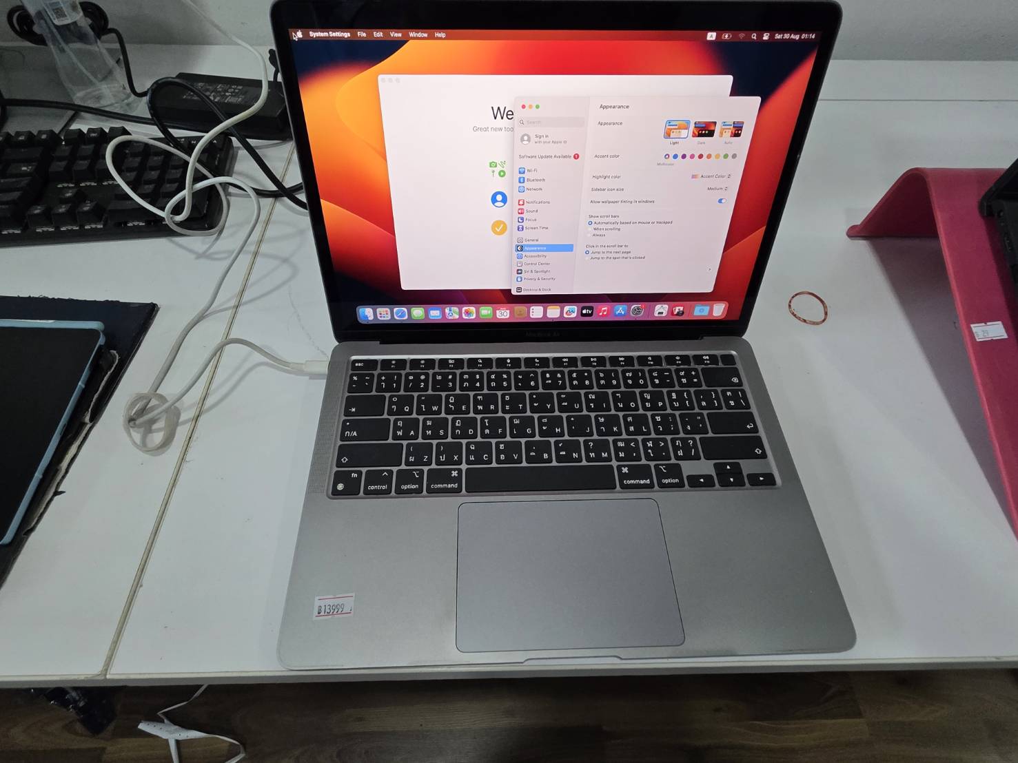 Macbook Air 2020 (M1/8GB/SSD 256GB)+Adapter แบตดี 89% ยางขอบจอเสื่อม