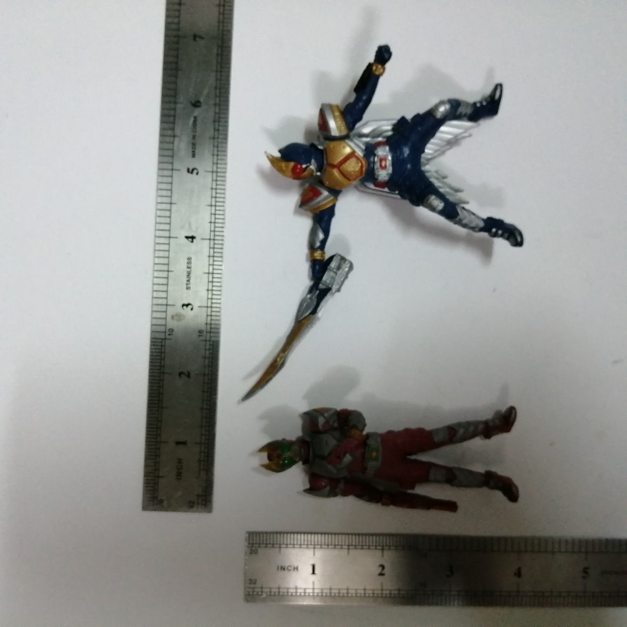 กาชาปอง ไรเดอร์เบลด แจ๊คฟอร์ม 1ตัว และไรเดอร์กาเรน ร่างธรรมดา 1ตัว ขายคู่ ไม่แยก