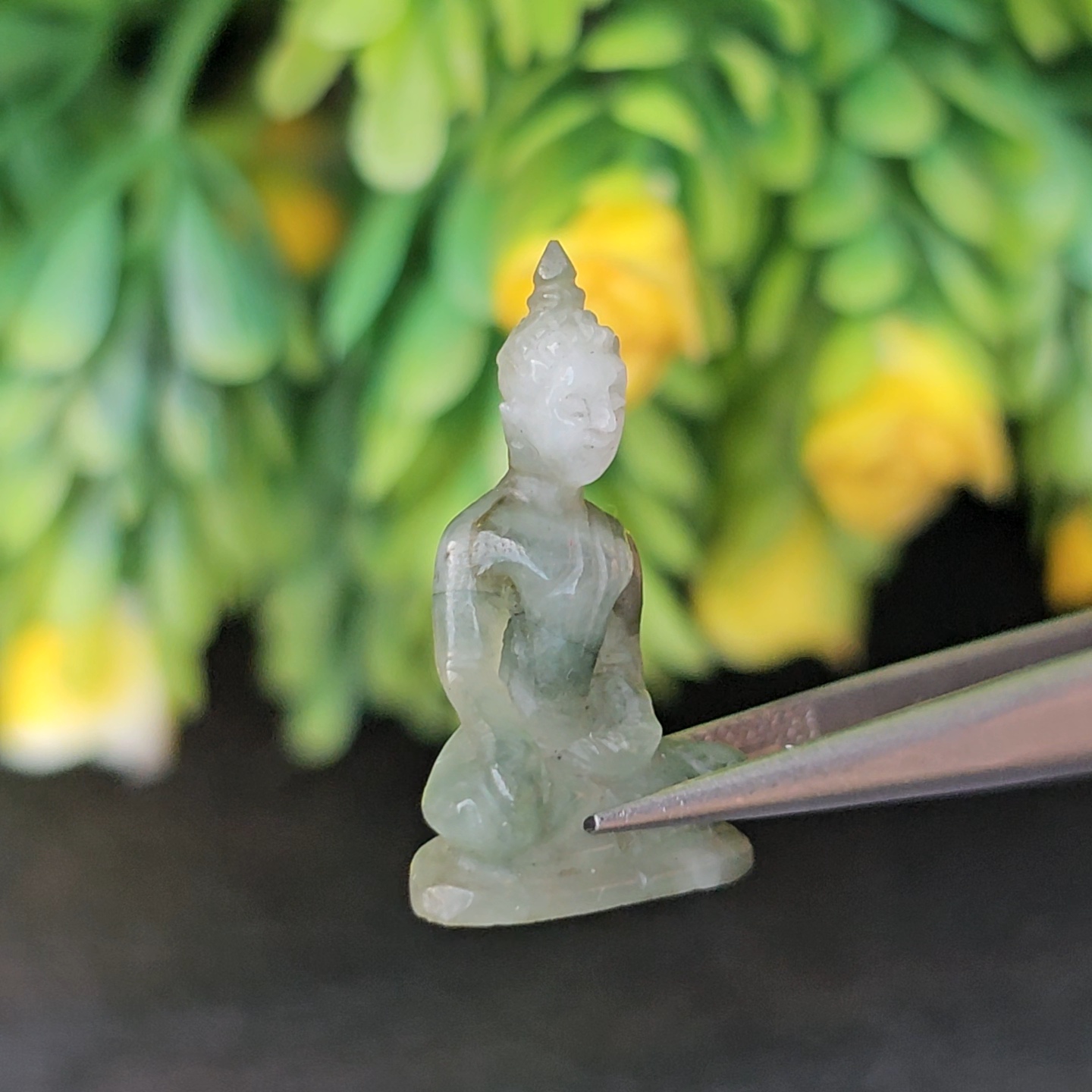 หยก แกะสลัก รูป พระ (Burmese jadeite) 9.86 กะรัต (cts.) หยก พม่า แท้