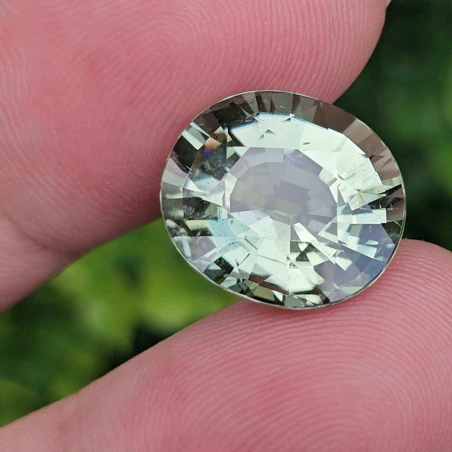 พลอย กรีน ทัวร์มารีน (Green Tourmaline) 11.72 กะรัต (Cts.) อัญมณีมงคลประจําวันเกิด เครื่องประดับพลอย