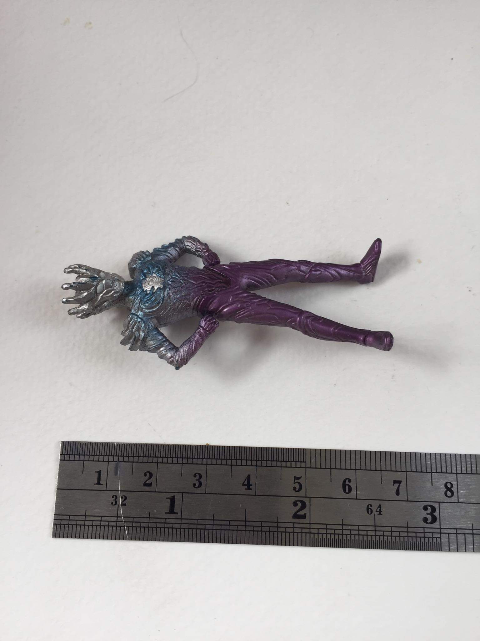 ฟิกเกอร์ยางตัน 2-2.5นิ้ว ขนาดตามรูป อุลตร้าแมนซาก้า มือสองสภาพดีมีรอยบ้าง