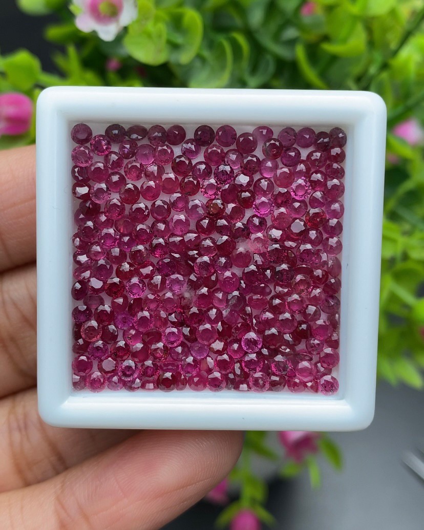 พลอย ทับทิม ซองเจีย Ruby Sapphire 30.05 กะรัต (Cts.) พลอยแท้ อัญมณีมงคลประจําวันเกิด เครื่องประดับพลอย