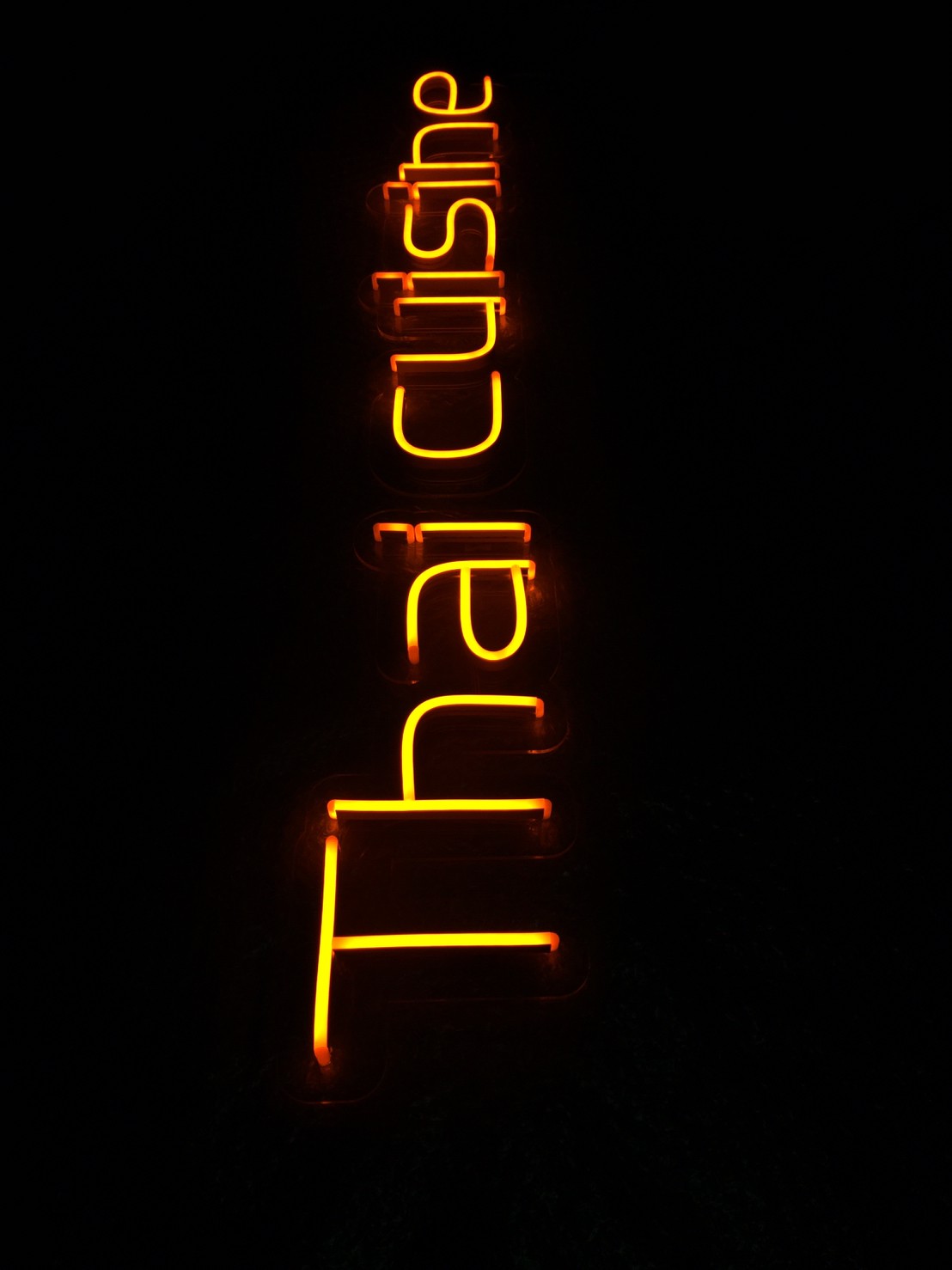 ไฟนีออน เฟค