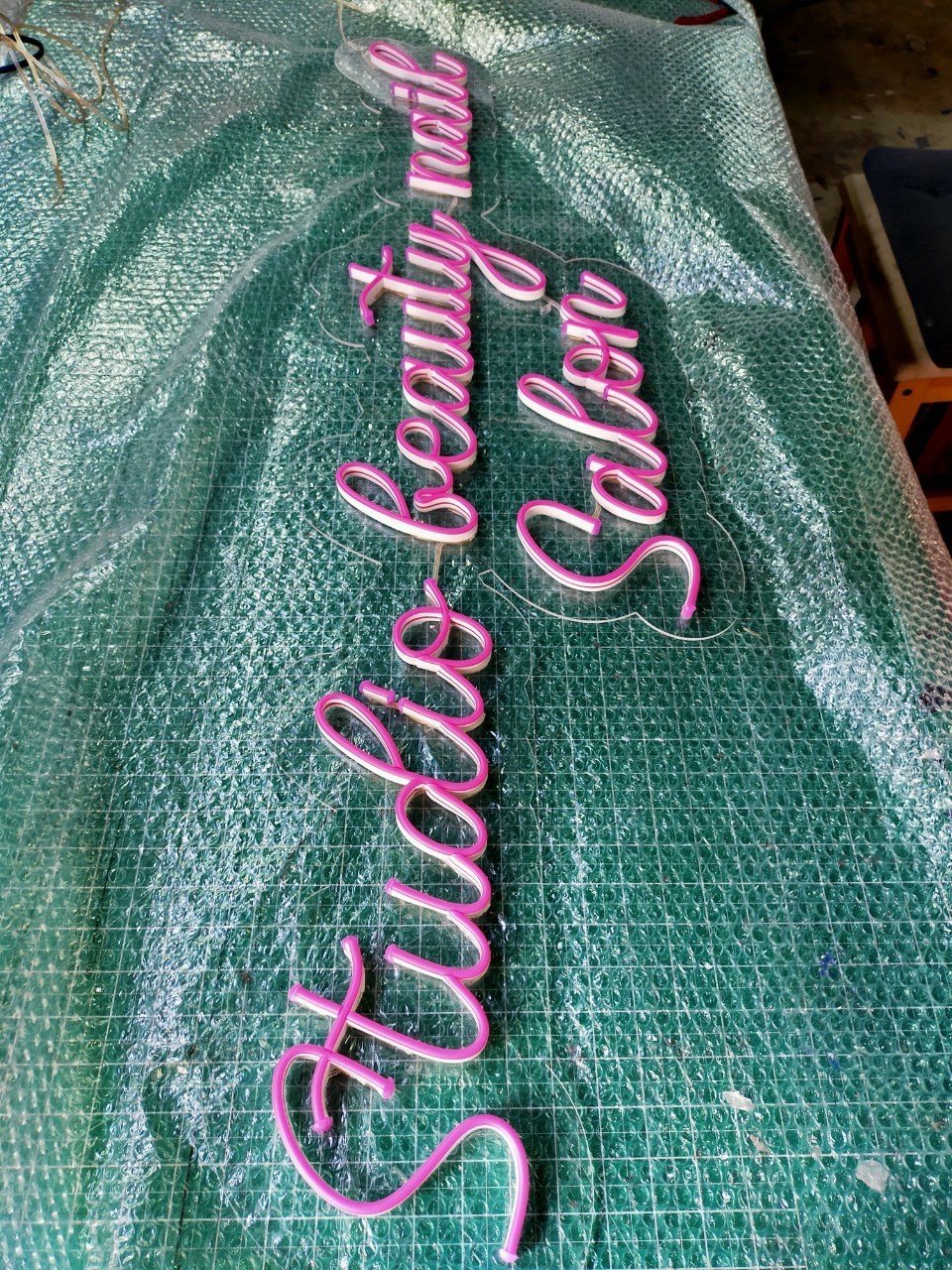 ป้ายไฟนีออนFlex แสงสีชมพู