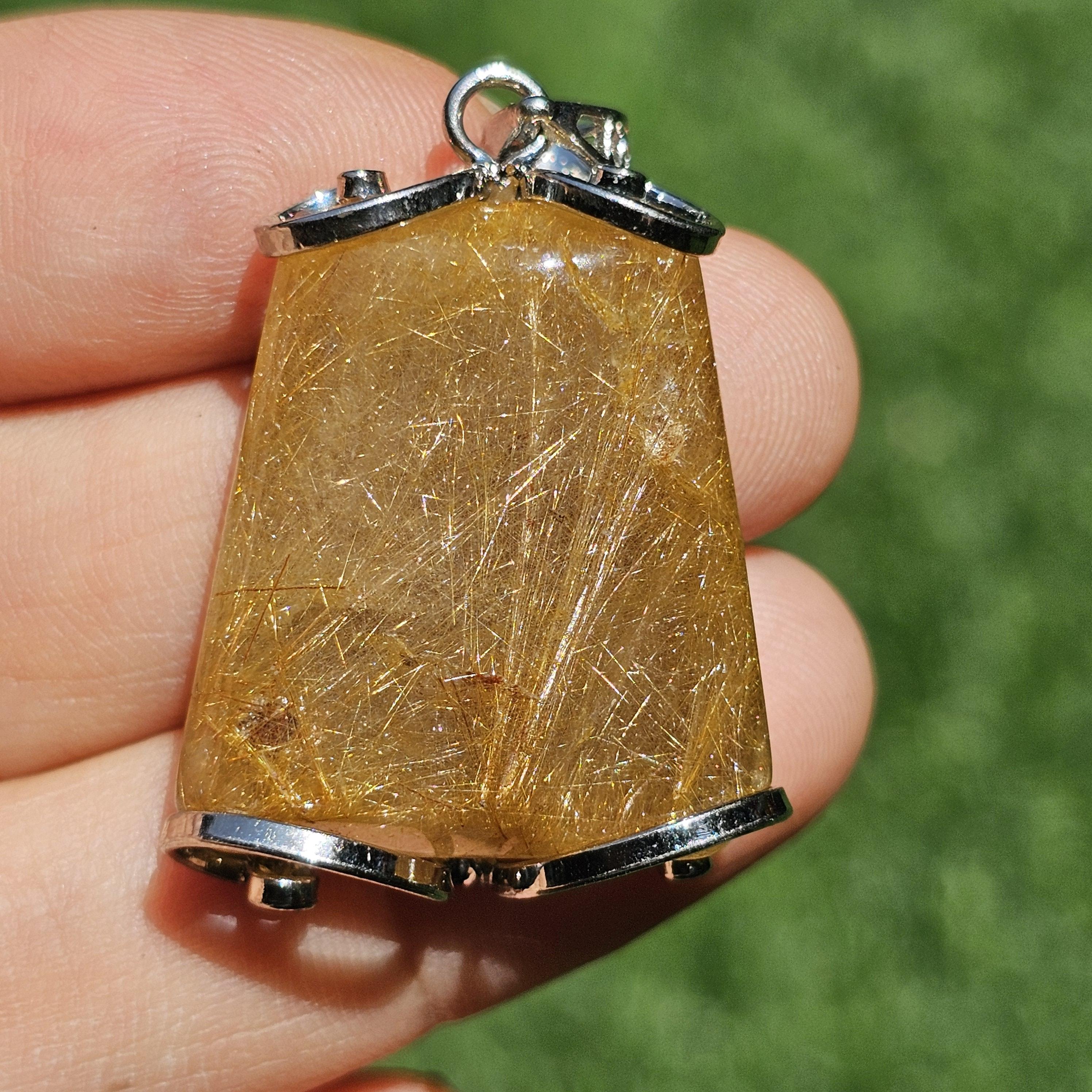 จี้ไหมทอง (Golden Rutilated Quartz) 65.25 กะรัต Cts. พลอยแท้ อัญมณีมงคลประจําวันเกิด เครื่องประดับพลอย