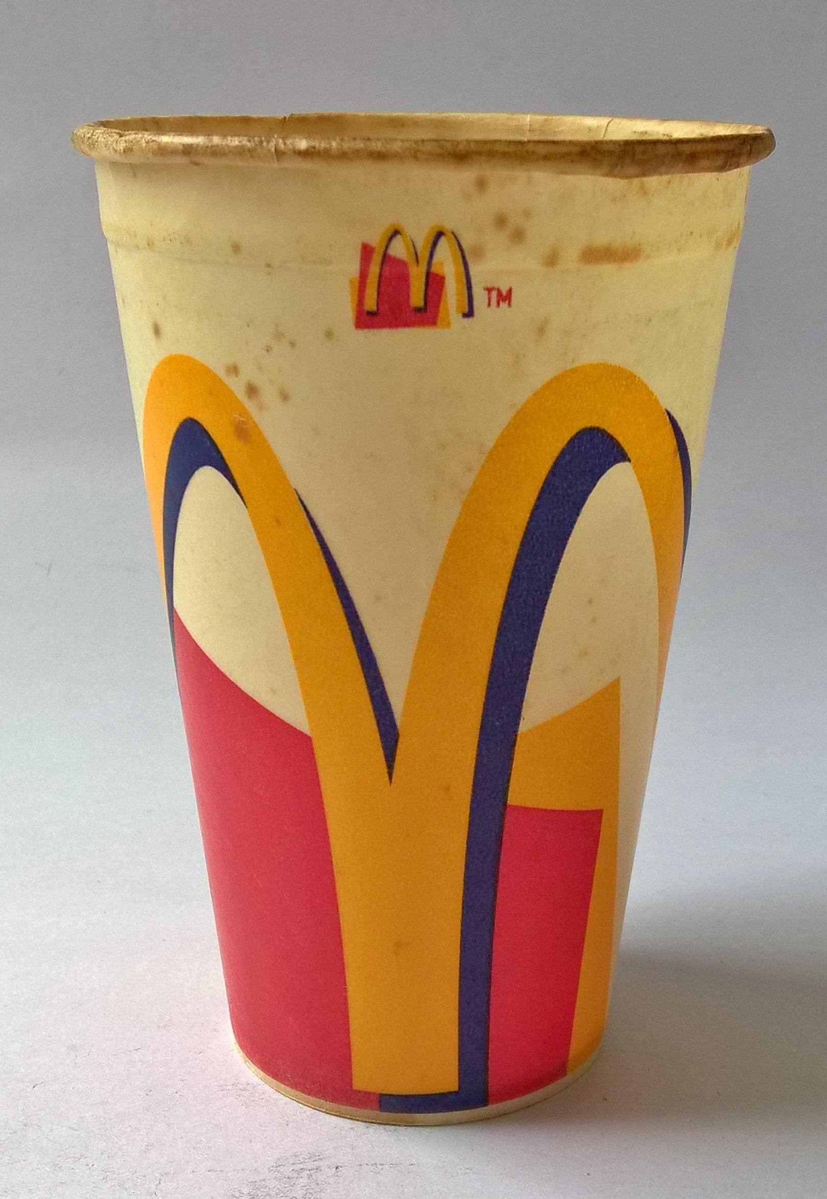 แก้วน้ำเคลือบเทียน แก้วเครื่องดื่มเย็น จากแมคโดนัลด์ Mc Donald ของเก่า**มีตำหนิ โปรดตรวจสอบทุกภาพ