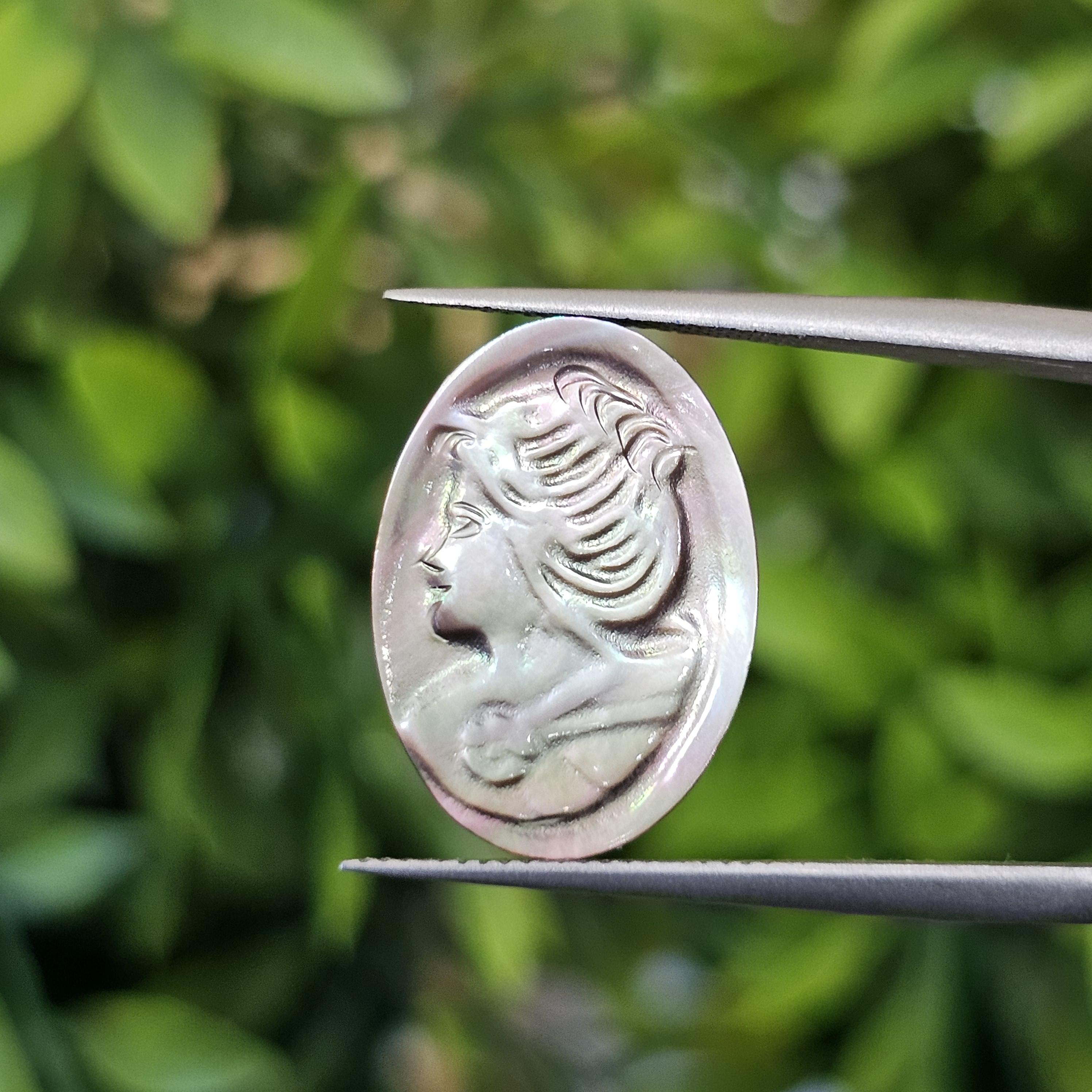 เปลือกหอยมุก แกะสลัก Pearl Shell Carved 2.70 กะรัต (Cts.)