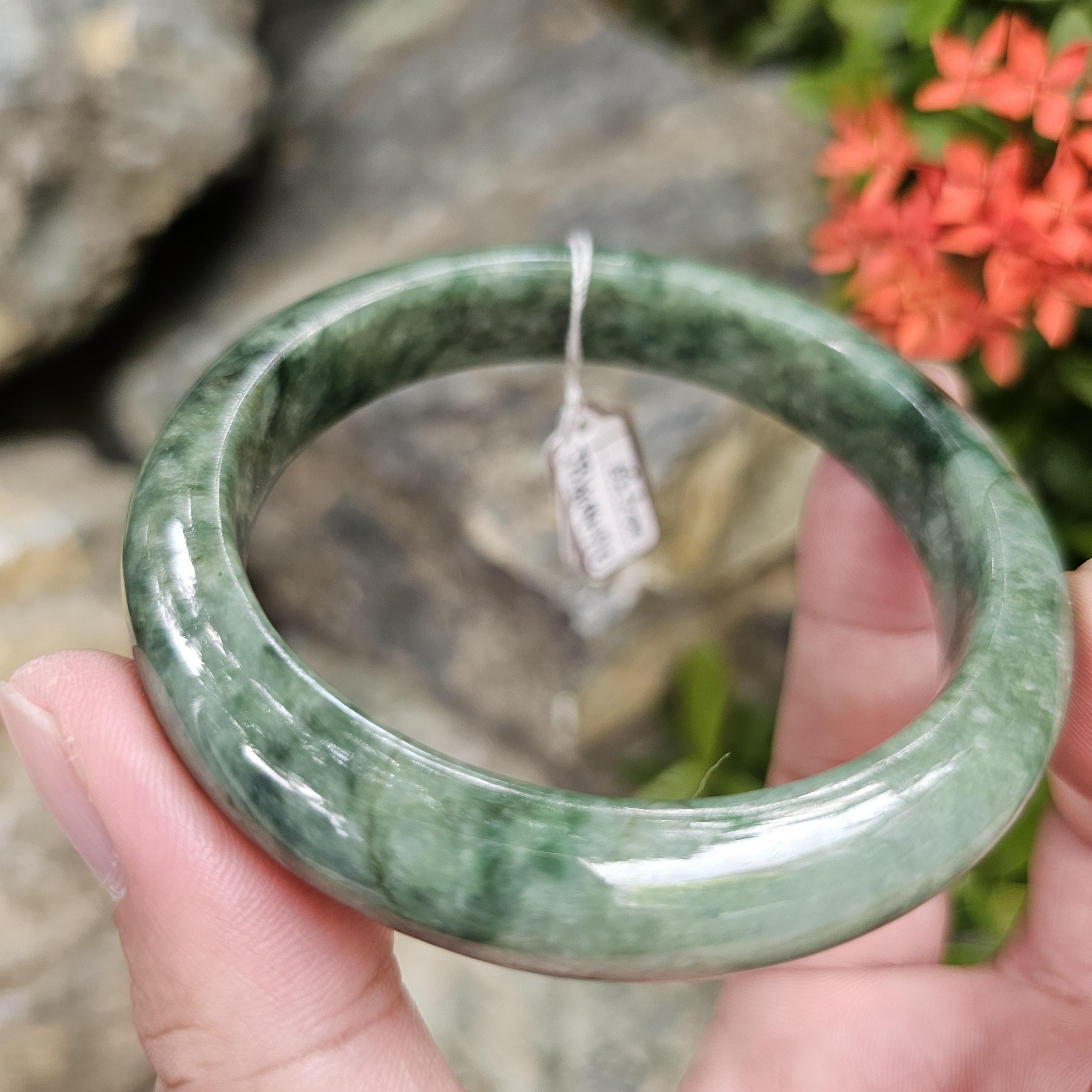 JB6804010 หยก พม่า แท้ Jade กำไลหยก 62.3 มม. (Jadeite bracelet) พม่า (Myanmar)