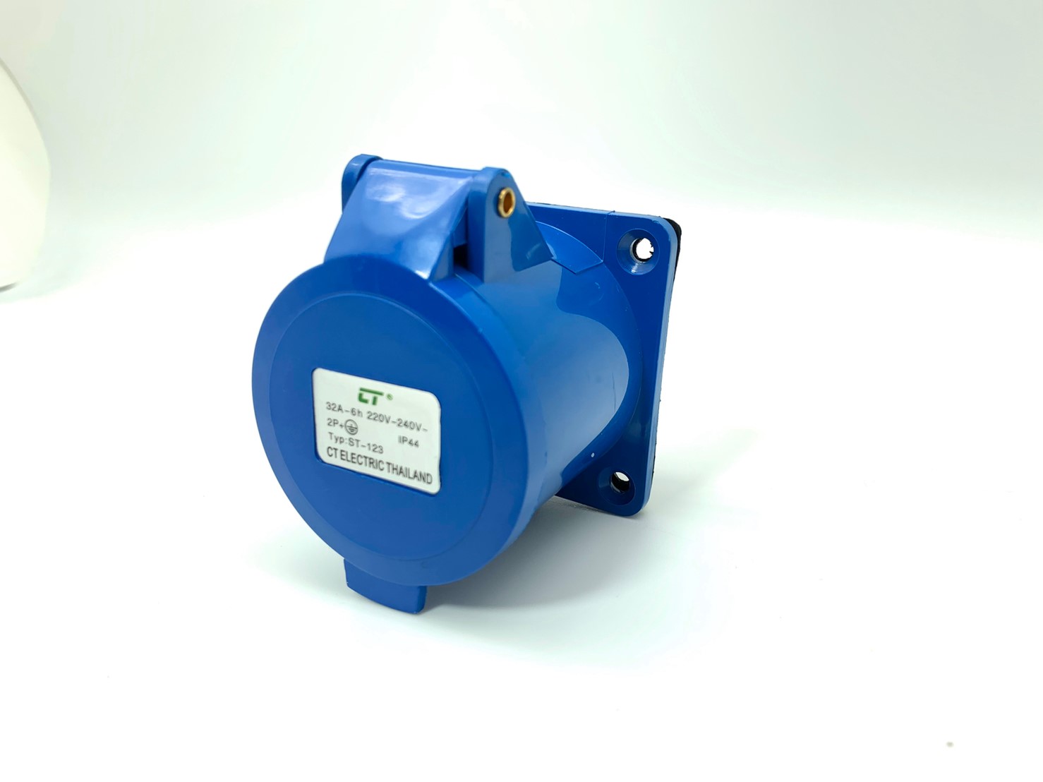 ปลั๊กตัวผู้ ฝังกันน้ำ 2P+E 32A 230-250V