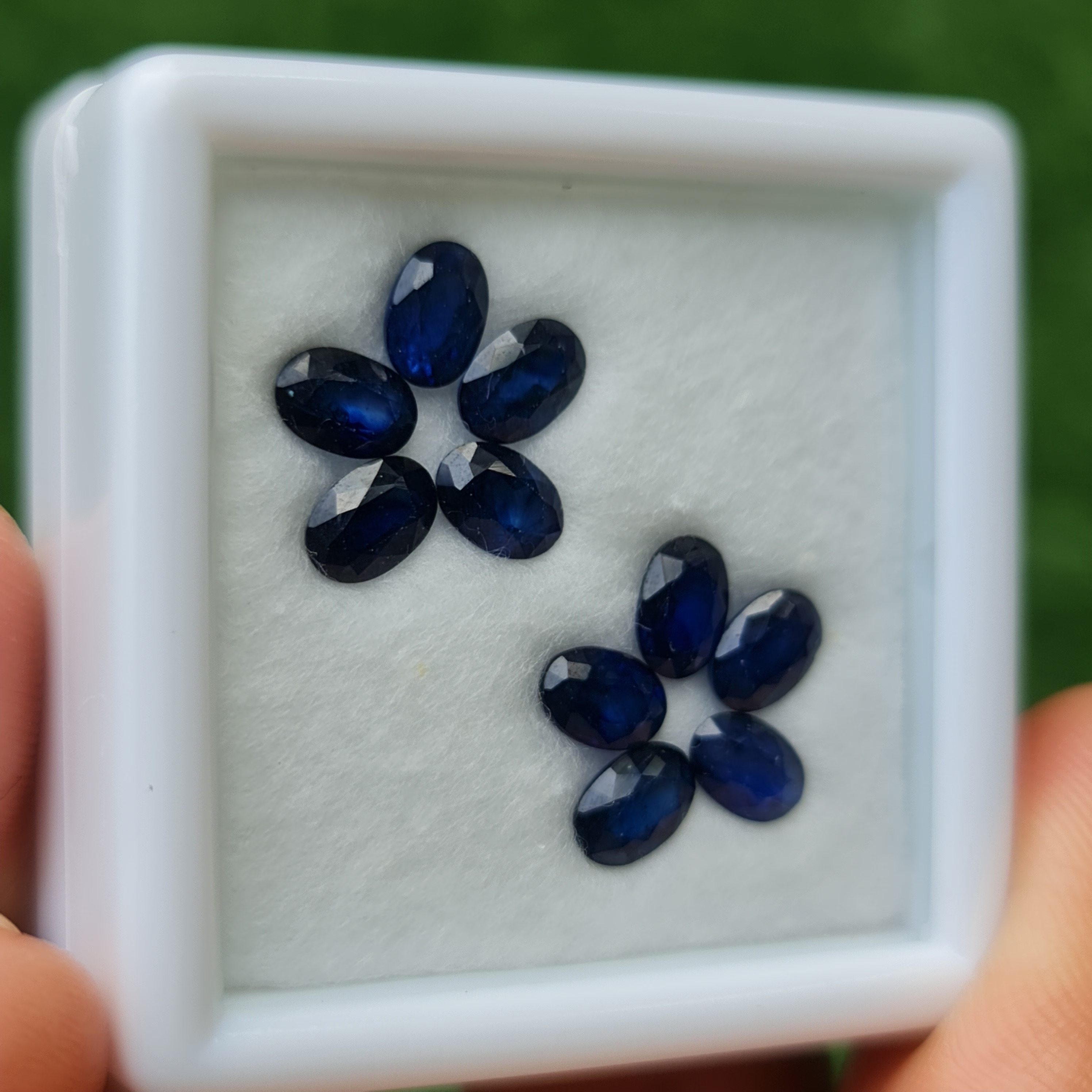 พลอย ไพลิน blue sapphire 6.27 กะรัต (Cts.) 10 เม็ด (Pcs.) พลอยแท้ อัญมณีมงคลประจําวันเกิด เครื่องประดับพลอย