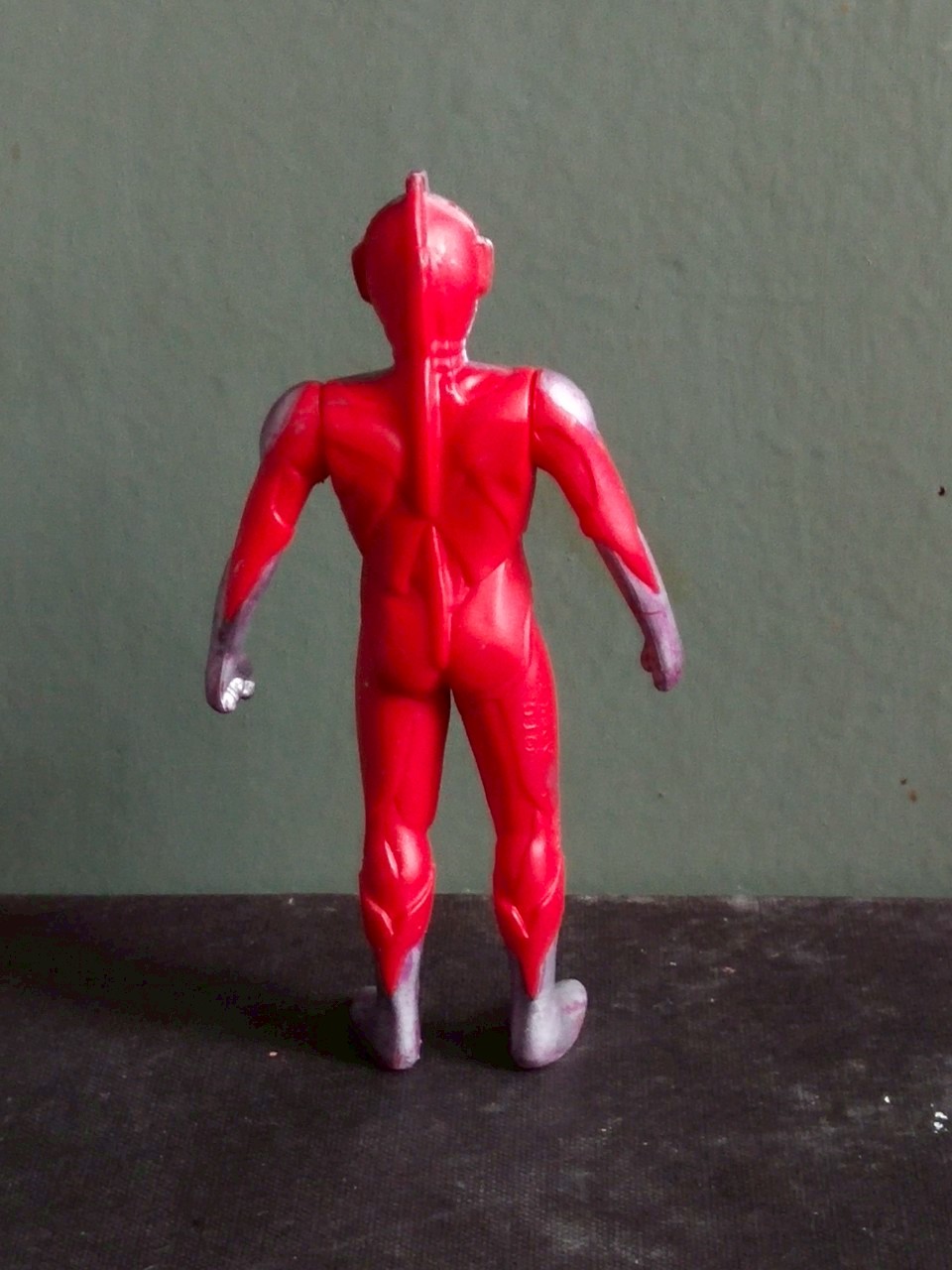 มีหลายภาพ, **มีรอยบ้าง ตามภาพ งานพรีเมี่ยม ทอยส์ ของปลาเส้น ฟิชโช อุลตร้าแมน มิลเลนเนียม Ultraman Millenium ขนาด 4.5 นิ้ว พลาสติกตัน งานเก่าปีลึก หายากมาก