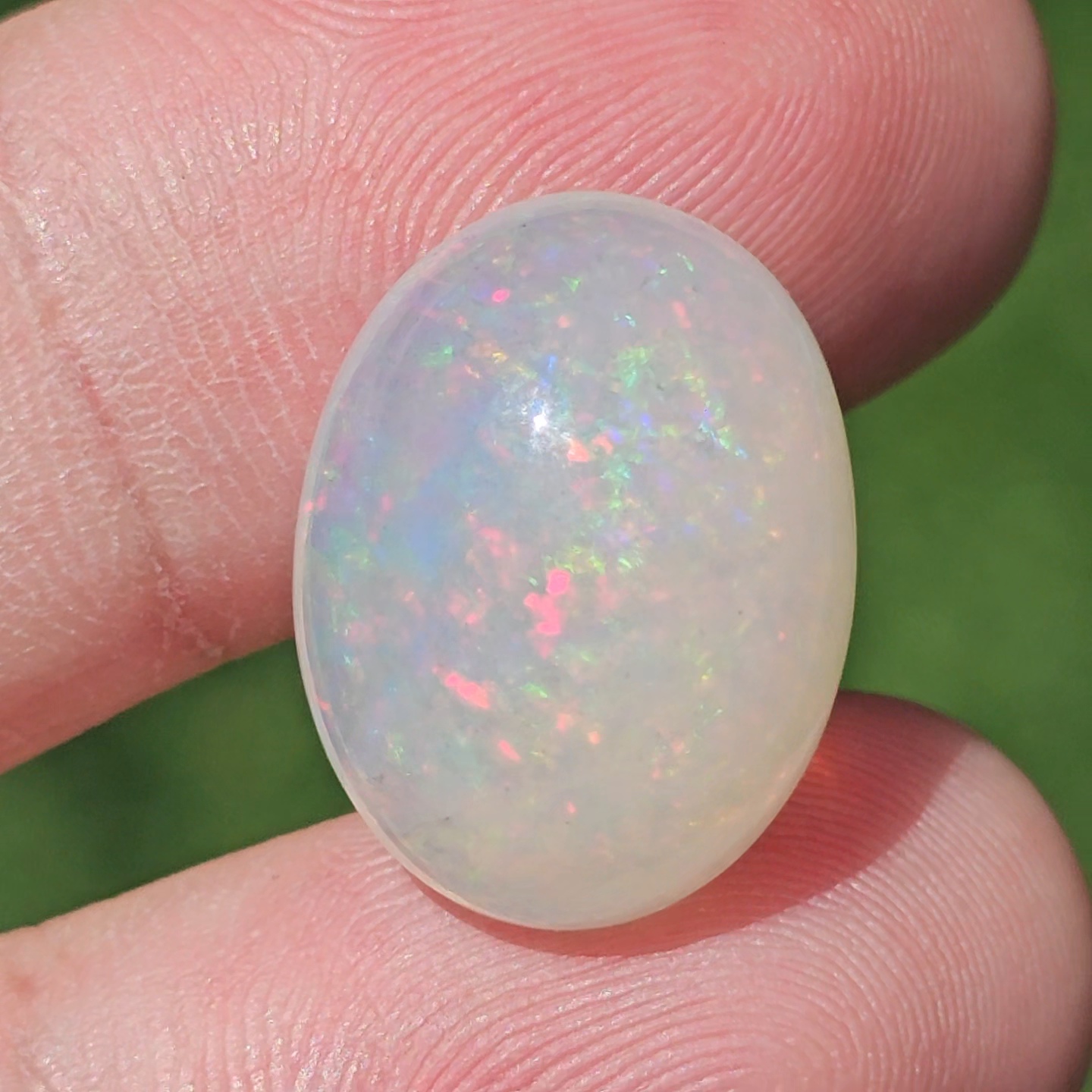 พลอย ไวท์ โอปอล White Opal 12.20 กะรัต (Cts.) พลอยแท้ อัญมณีมงคลประจําวันเกิด เครื่องประดับพลอย