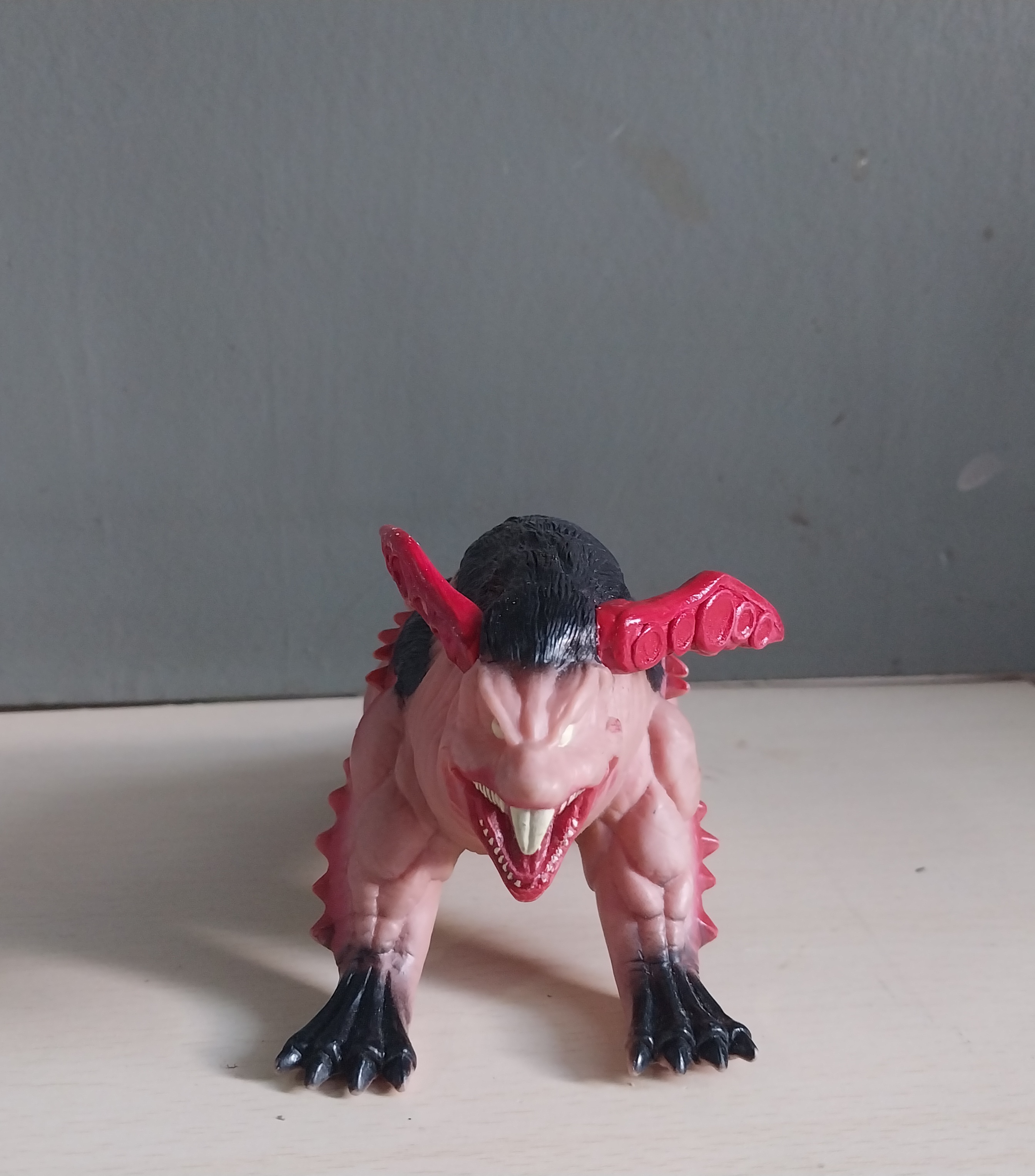 มีหลายภาพ ***โม หูอีกข้าง และทำสีใหม่อีกข้างให้เหมือนกัน ซอฟขนาดประมาณ7" ตามภาพ สัตว์ประหลาดคิงมอเรอเรท จาก อุลตร้าแมนทัก้า