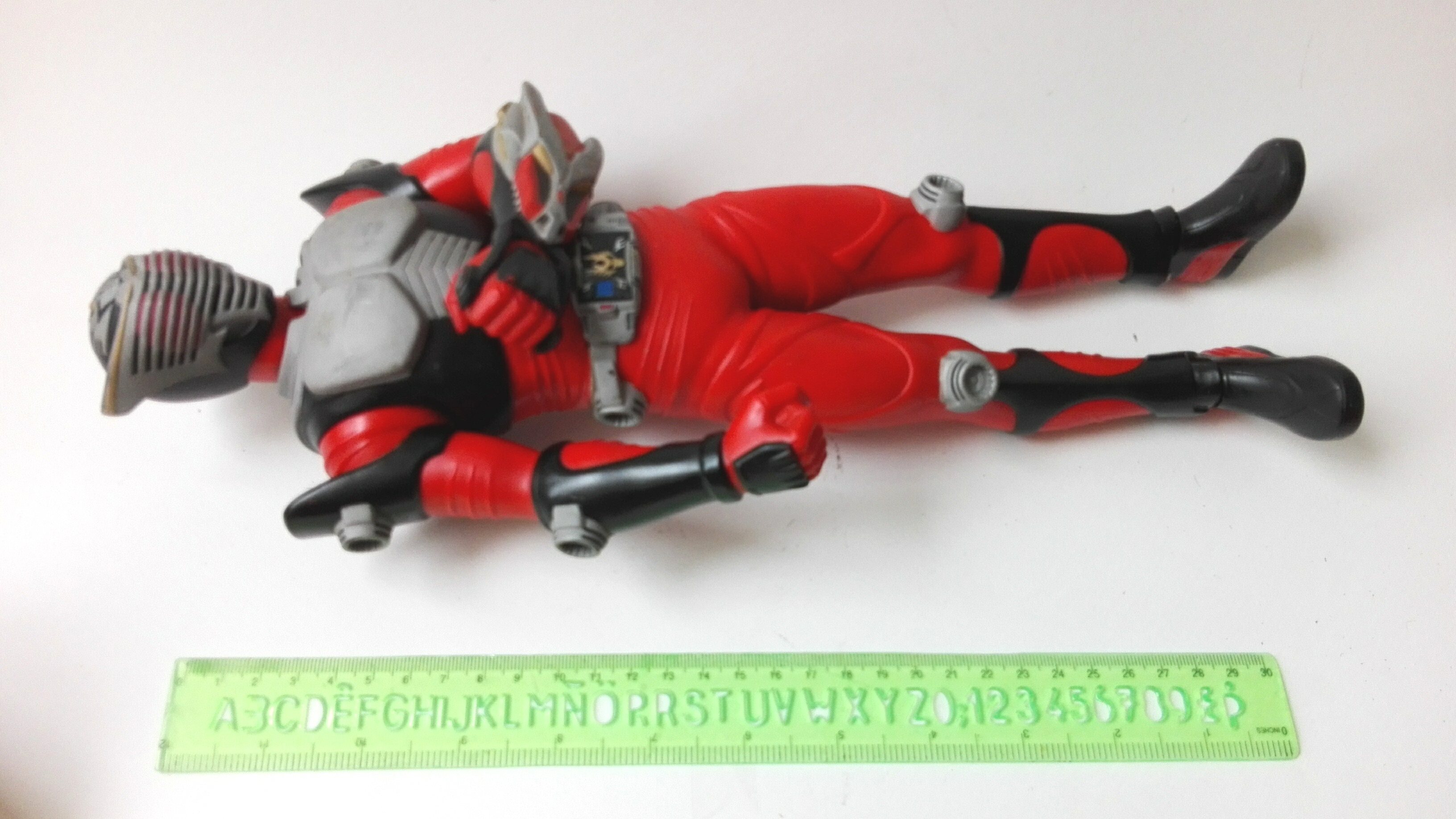 ของเล่น ของสะสม จากซีรีย์ มาสค์ไรเดอร์ ริวคิ Masked Rider Ryuki **ของเก่า อกมีรอย ตามภาพ ขนาด 35 ซม